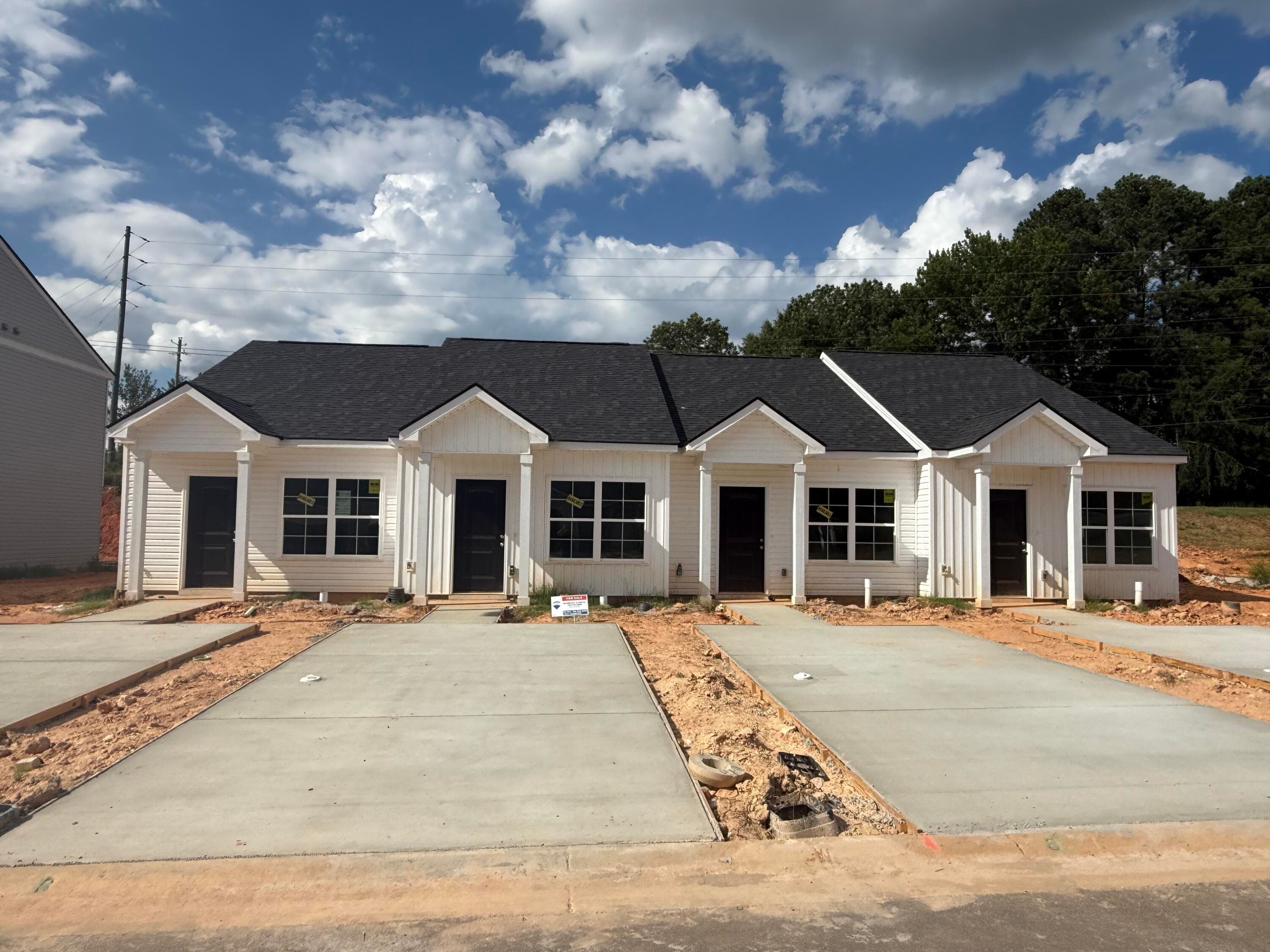 Townhouse at 101 Constitution Circle B, Washington, GA 30673, photo 2 of 27