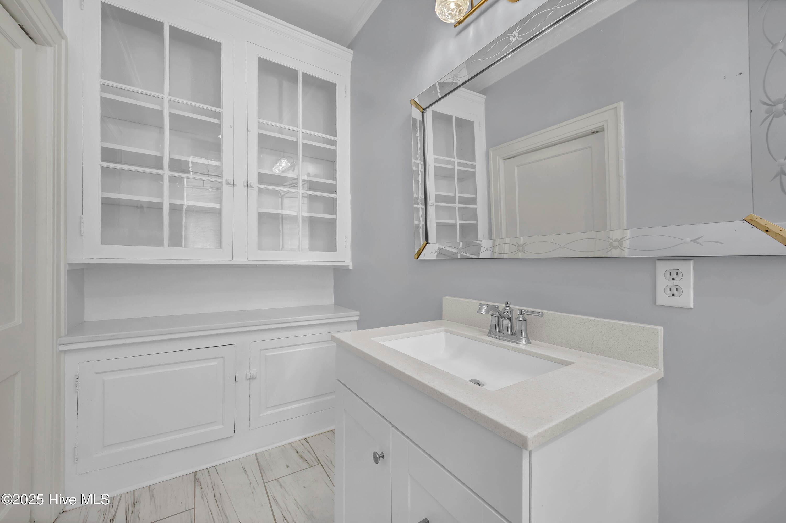 Duplex at 8 S 7th Street, Wilmington, NC 28401, photo 25 of 46