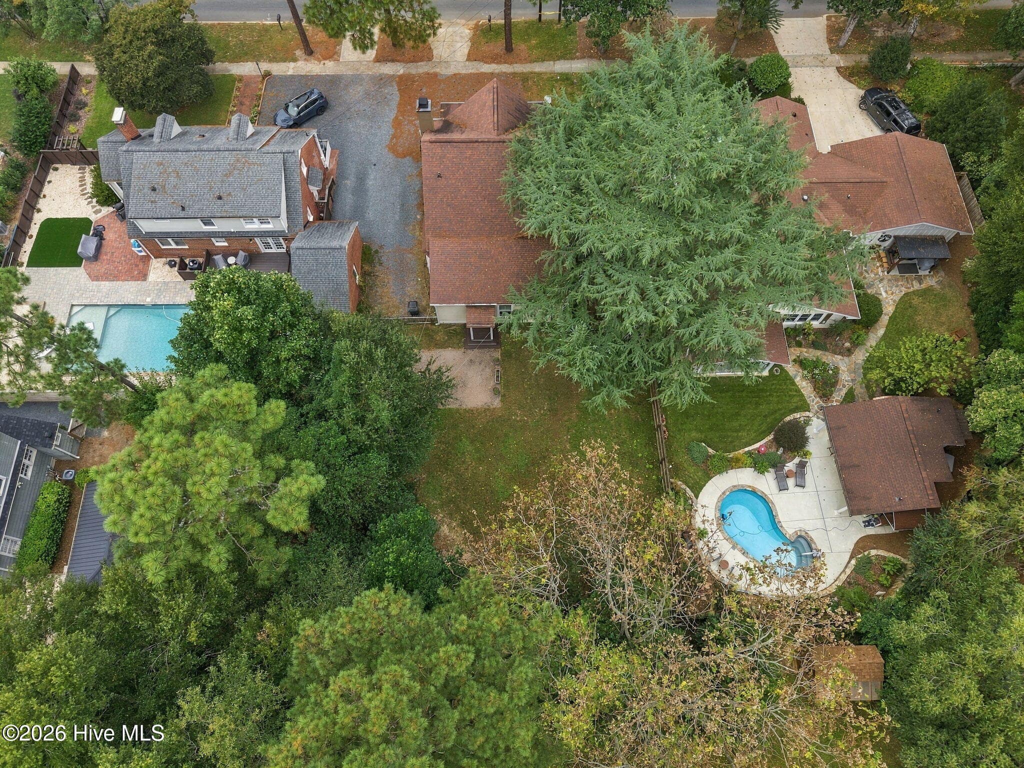 Single Family Residence at 445 N May Street, Southern Pines, NC 28387, photo 5 of 51