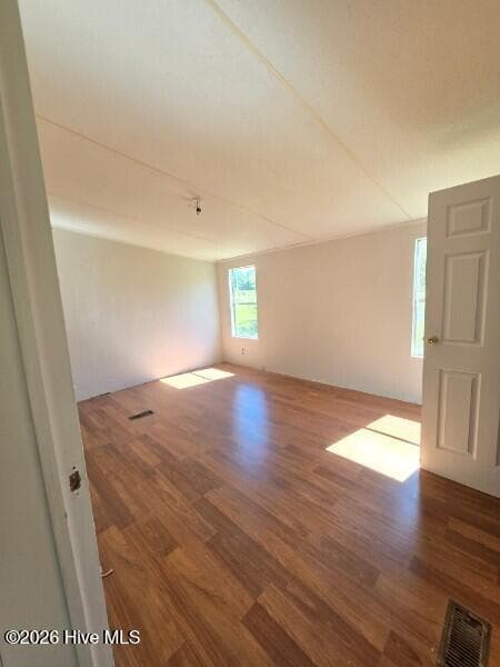 Manufactured Home at 1167 Shawnee Lane, Stapleton, GA 30823, photo 7 of 14