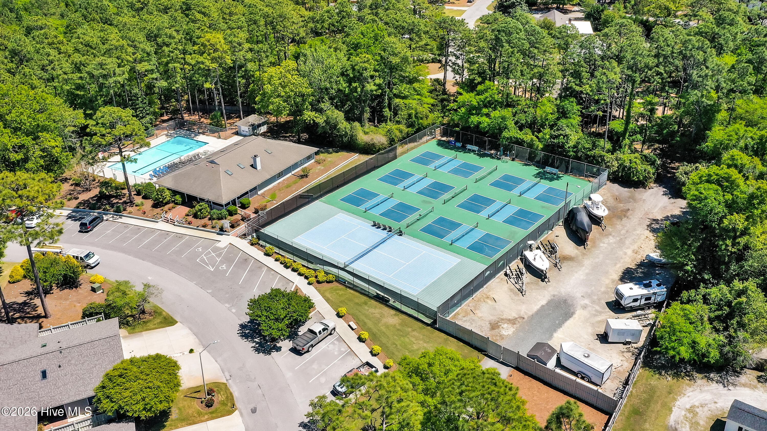 Townhouse at 221 Inland Greens Circle, Wilmington, NC 28405, photo 37 of 44