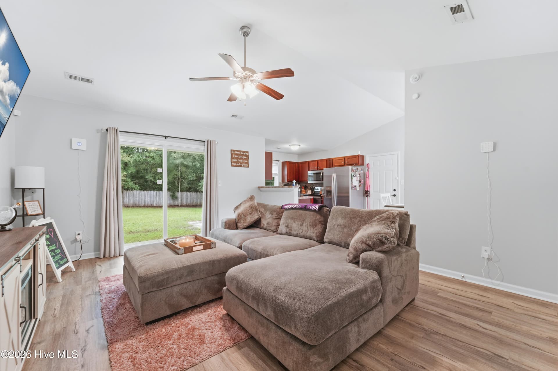 Single Family Residence at 206 Sweet Gum Lane, Richlands, NC 28574, photo 5 of 32