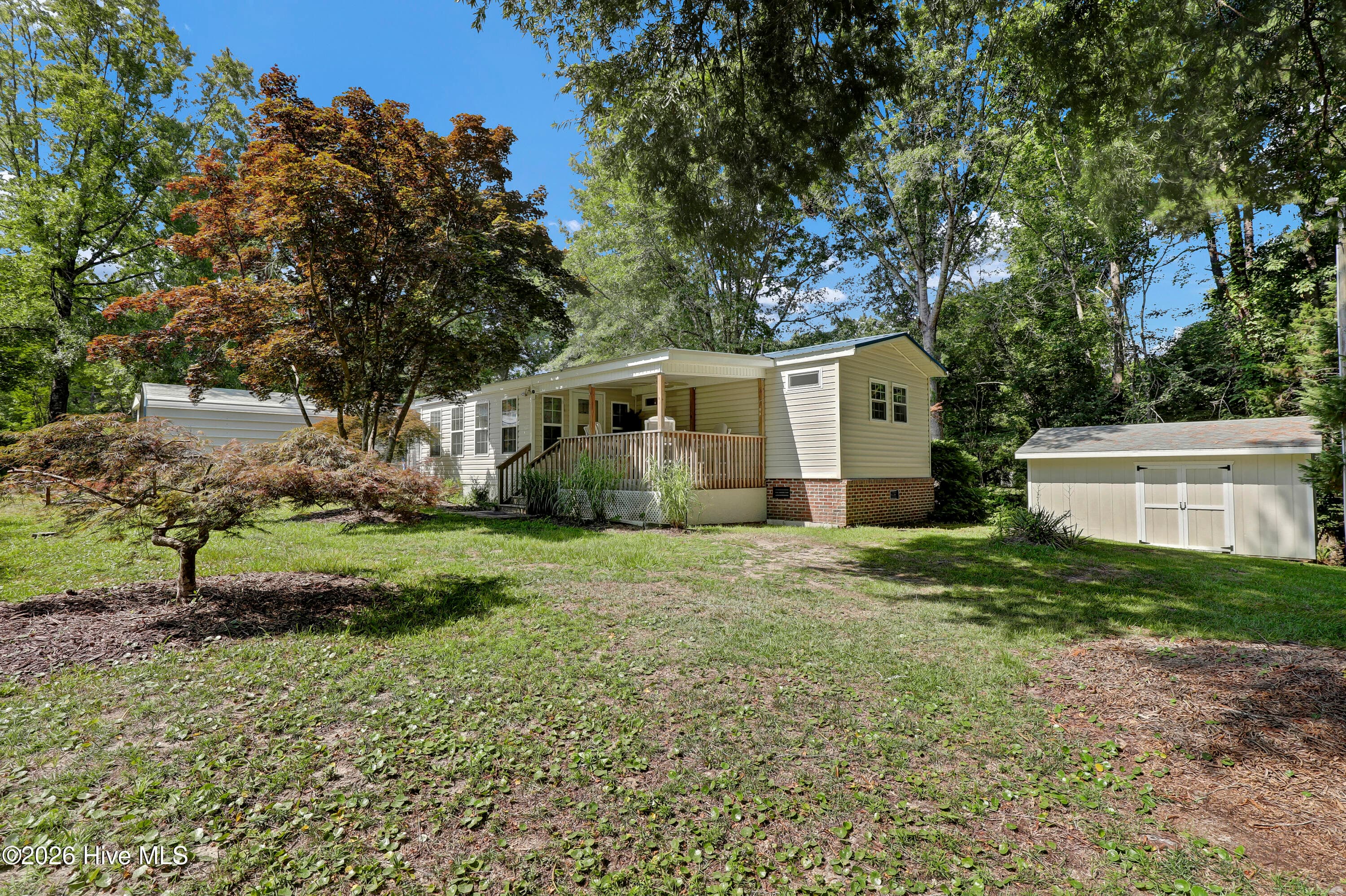 Manufactured Home at 714 Cedar Avenue, Hampstead, NC 28443, photo 6 of 30