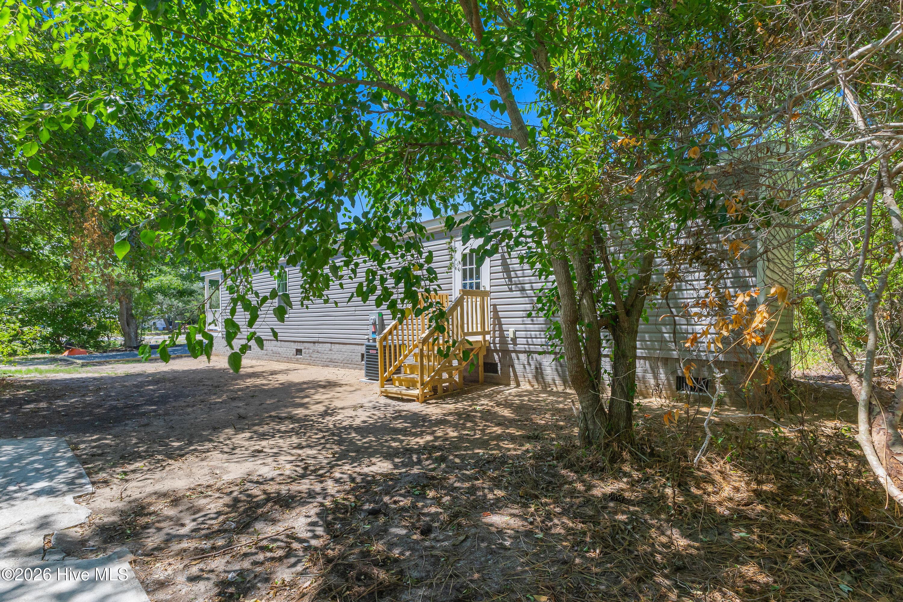 Manufactured Home at 4344 4th Street SE, Southport, NC 28461, photo 36 of 50