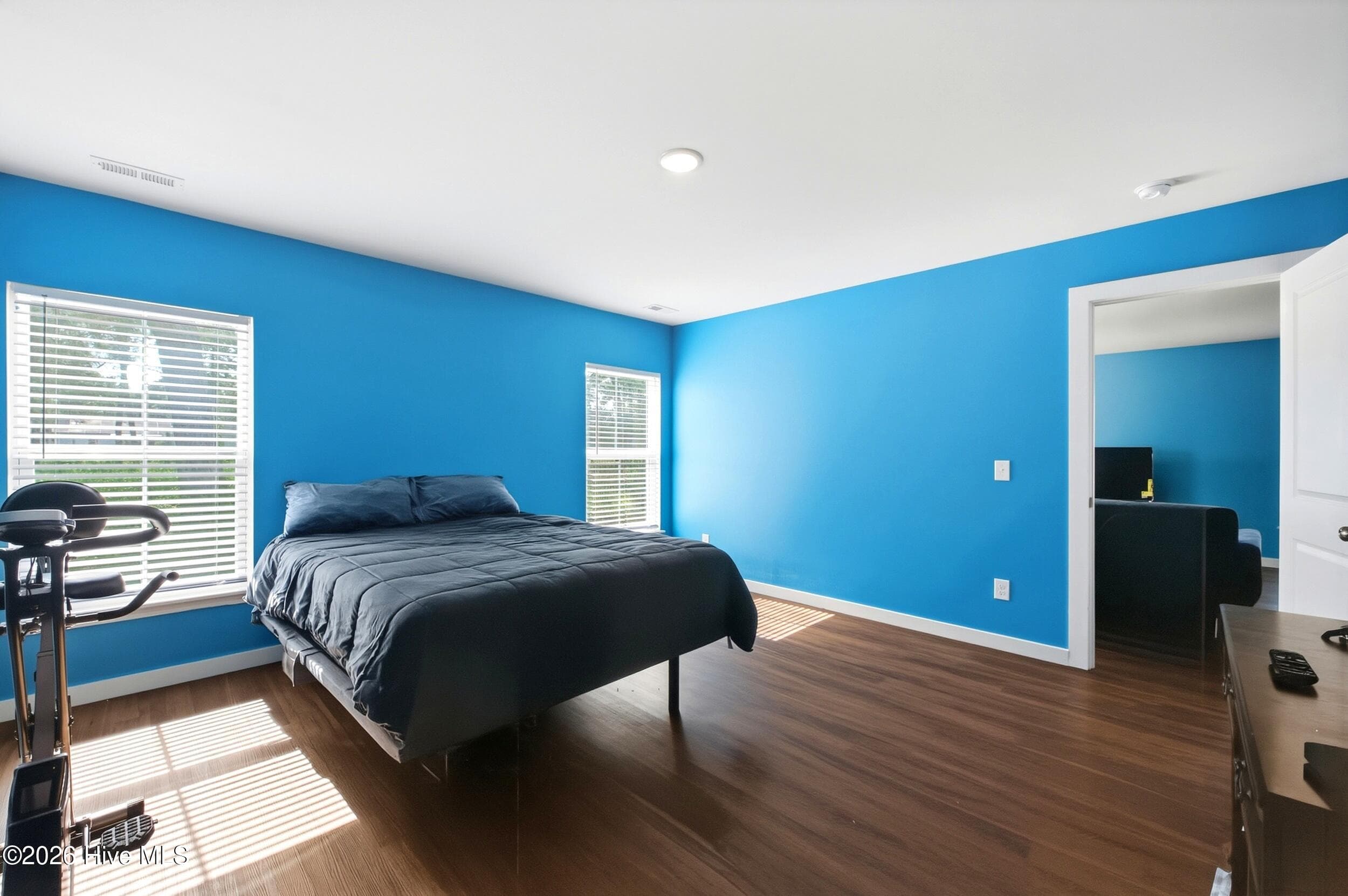 Single Family Residence at 910 Pine Needles Road, Southport, NC 28461, photo 17 of 53
