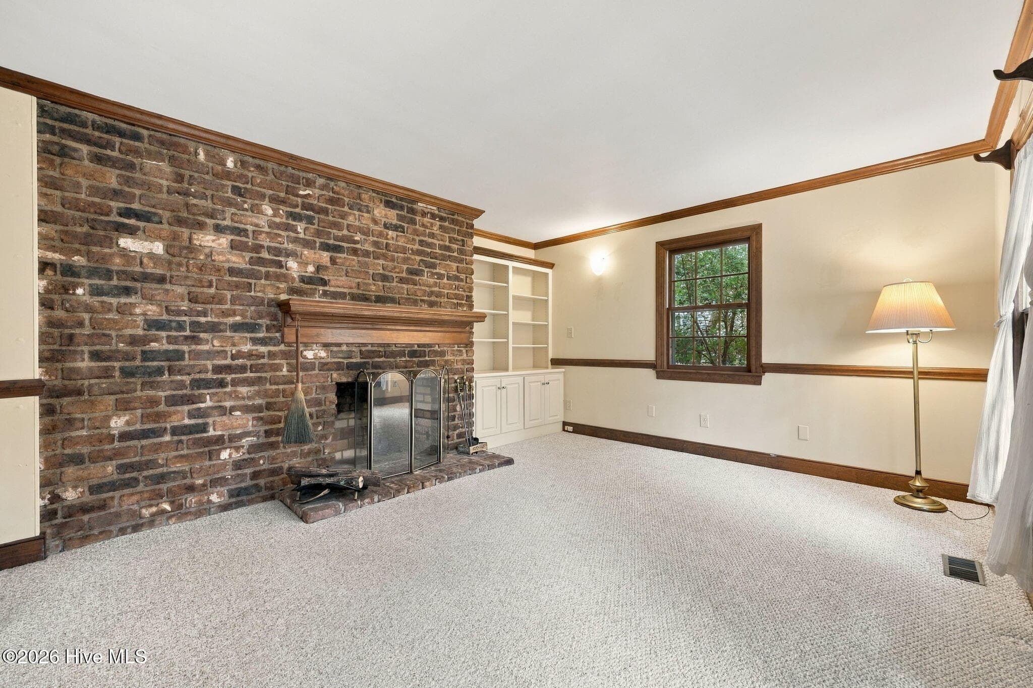 Family room - 104 Windermere Court, Greenville, NC 27858