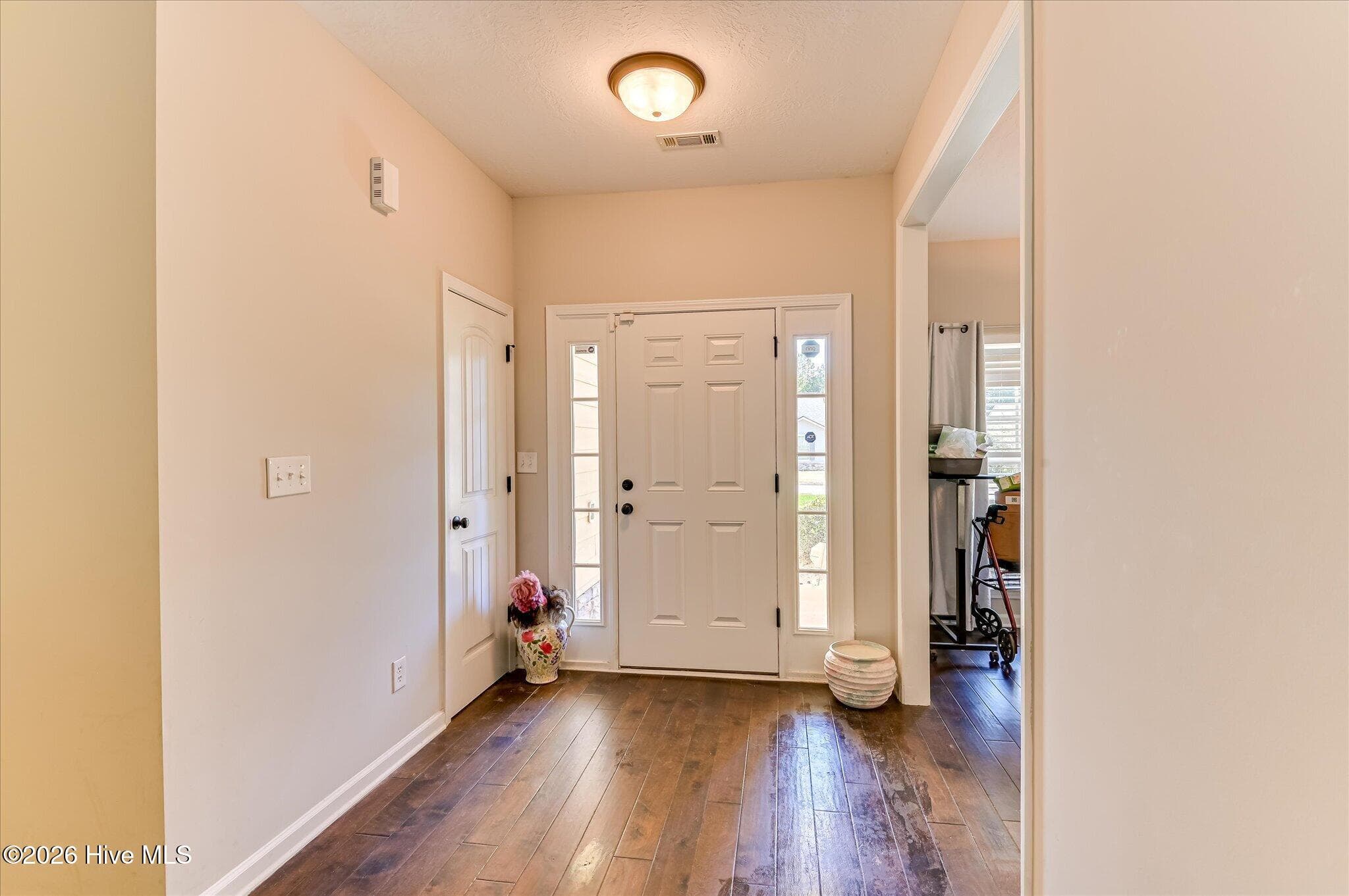 Single Family Residence at 300 Foxchase Circle, North Augusta, SC 29860, photo 6 of 31