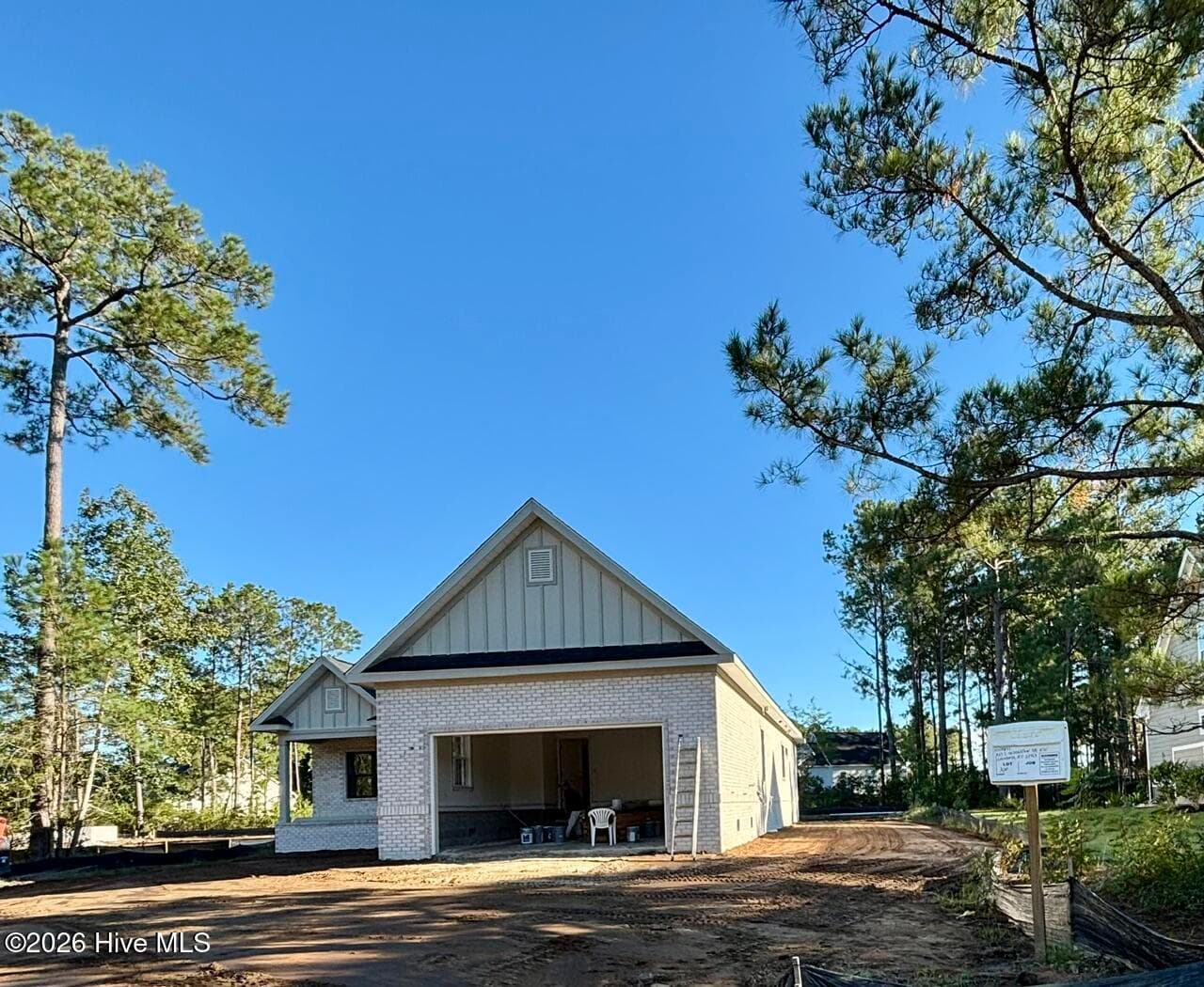 Single Family Residence at 417 S Middleton Drive NW, Calabash, NC 28467, photo 2 of 12