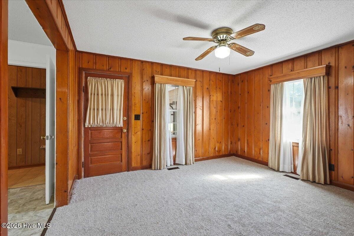 Single Family Residence at 606 Darden Drive, Kinston, NC 28504, photo 14 of 33