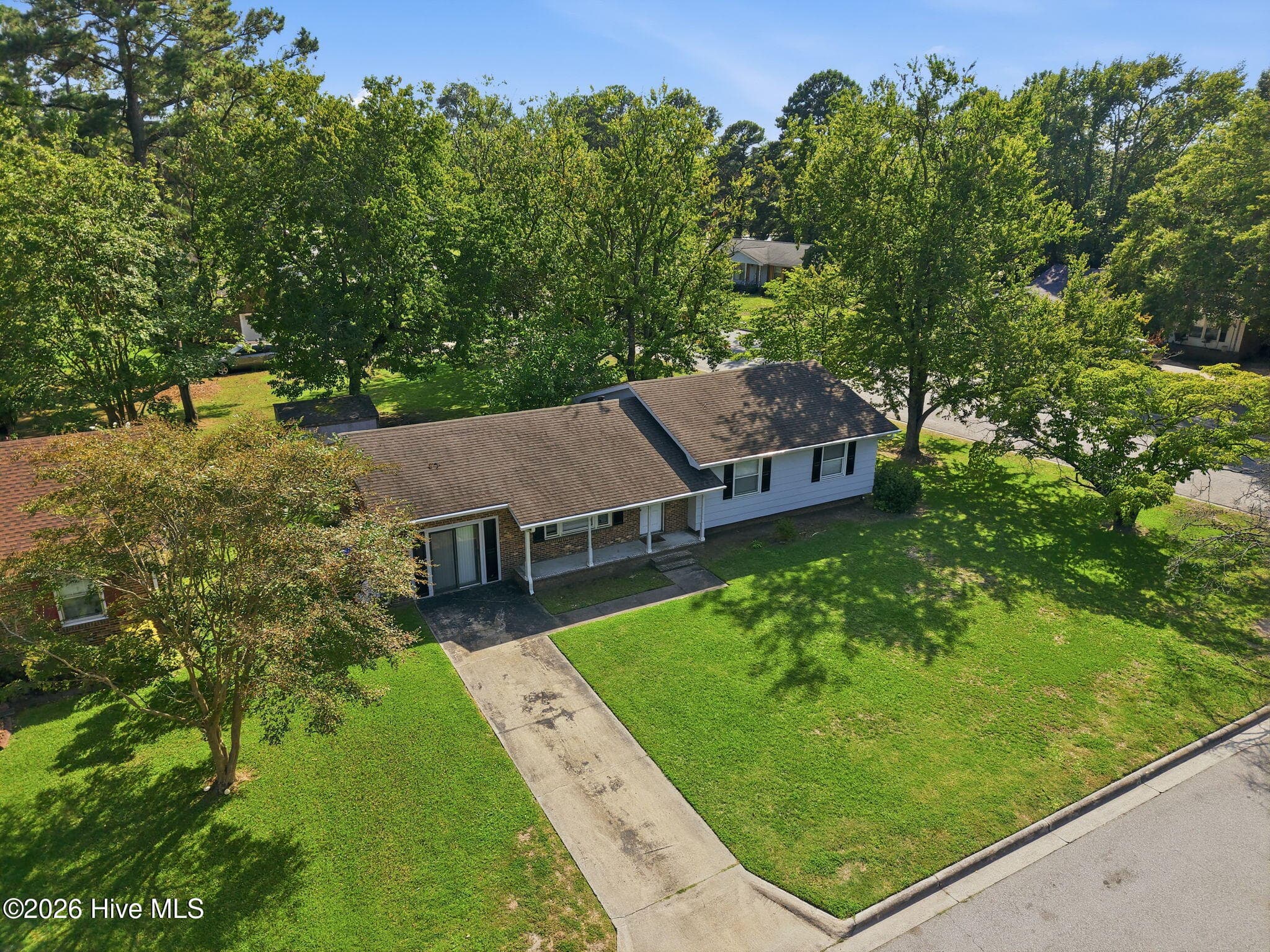 Single Family Residence at 100 Pearl Drive, Greenville, NC 27834, photo 3 of 3
