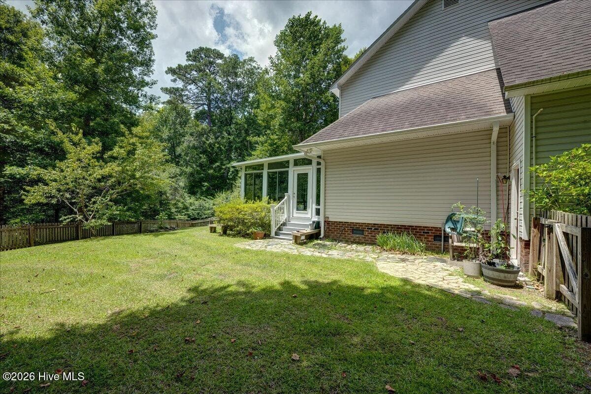 Single Family Residence at 306 Taliaferro Lane, New Bern, NC 28560, photo 40 of 53