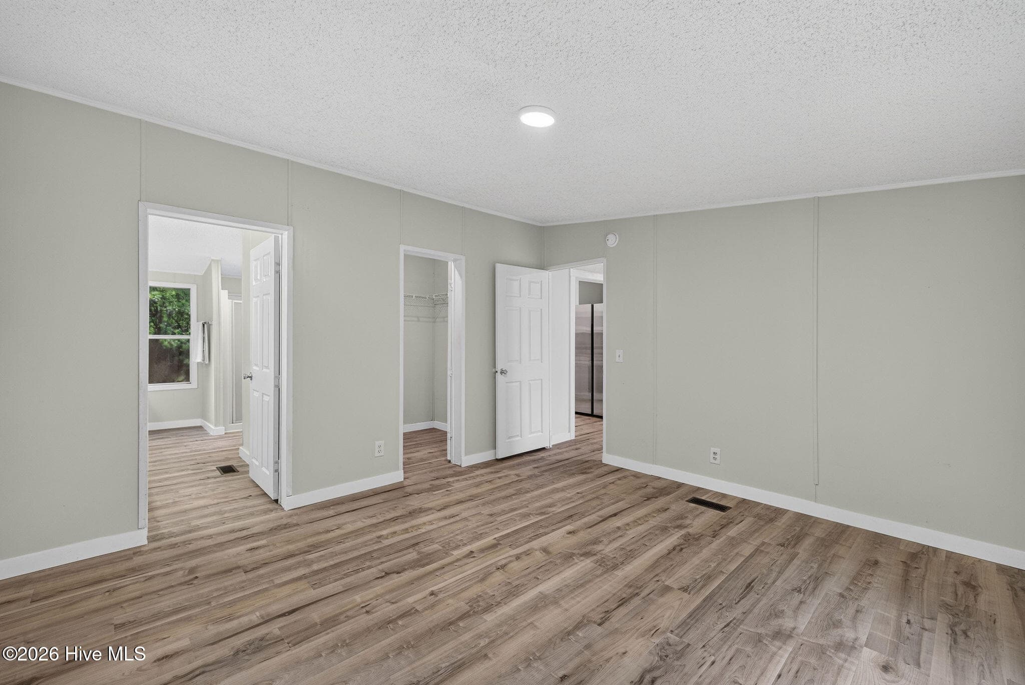 Manufactured Home at 145 Bellhammon Forest Drive, Rocky Point, NC 28457, photo 17 of 43