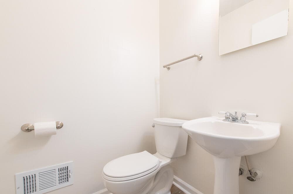 Single Family Residence at 335 Indian Trail, Augusta, GA 30907, photo 12 of 24