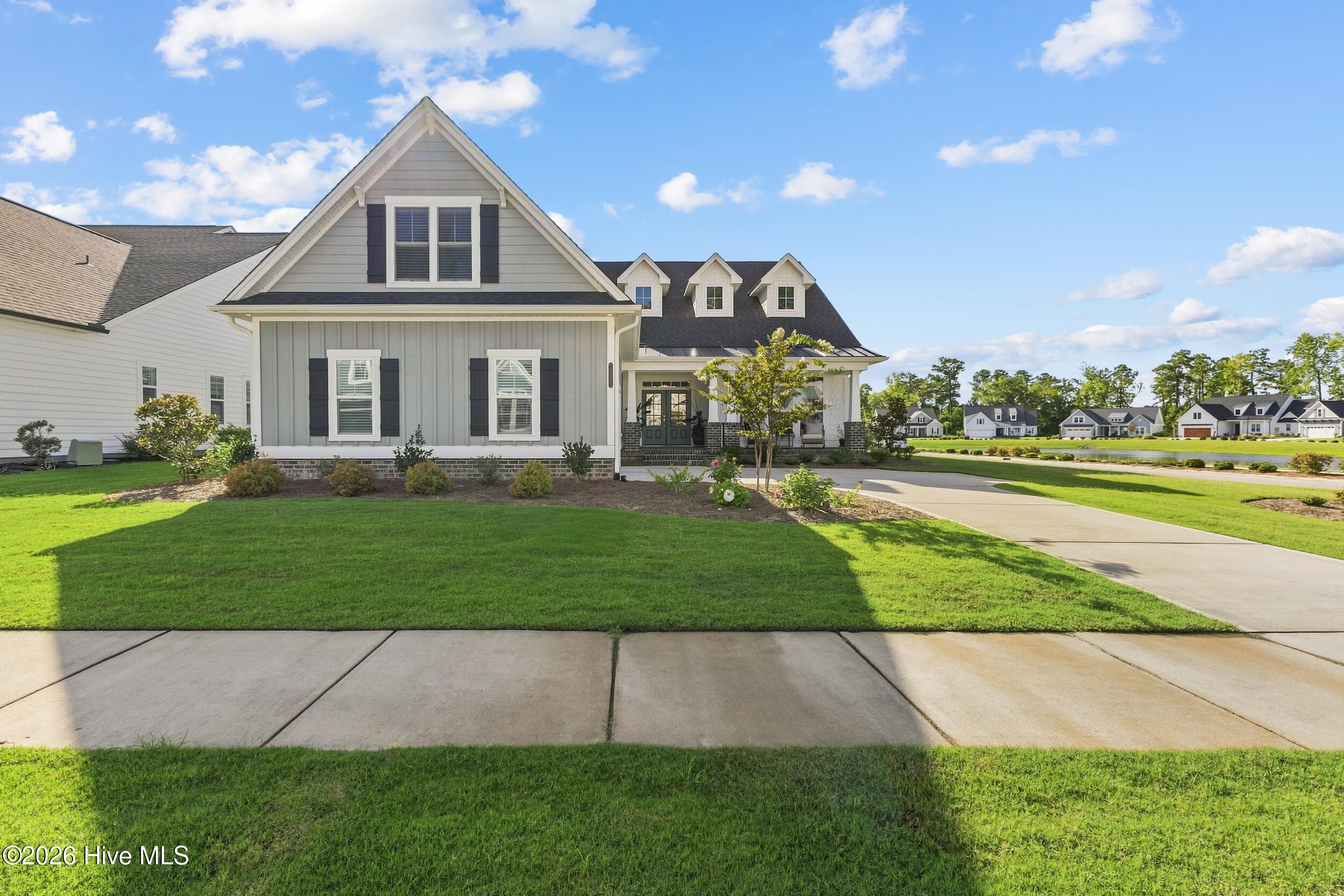 Single Family Residence at 5089 Saltgrass Cove, Leland, NC 28451, photo 4 of 132