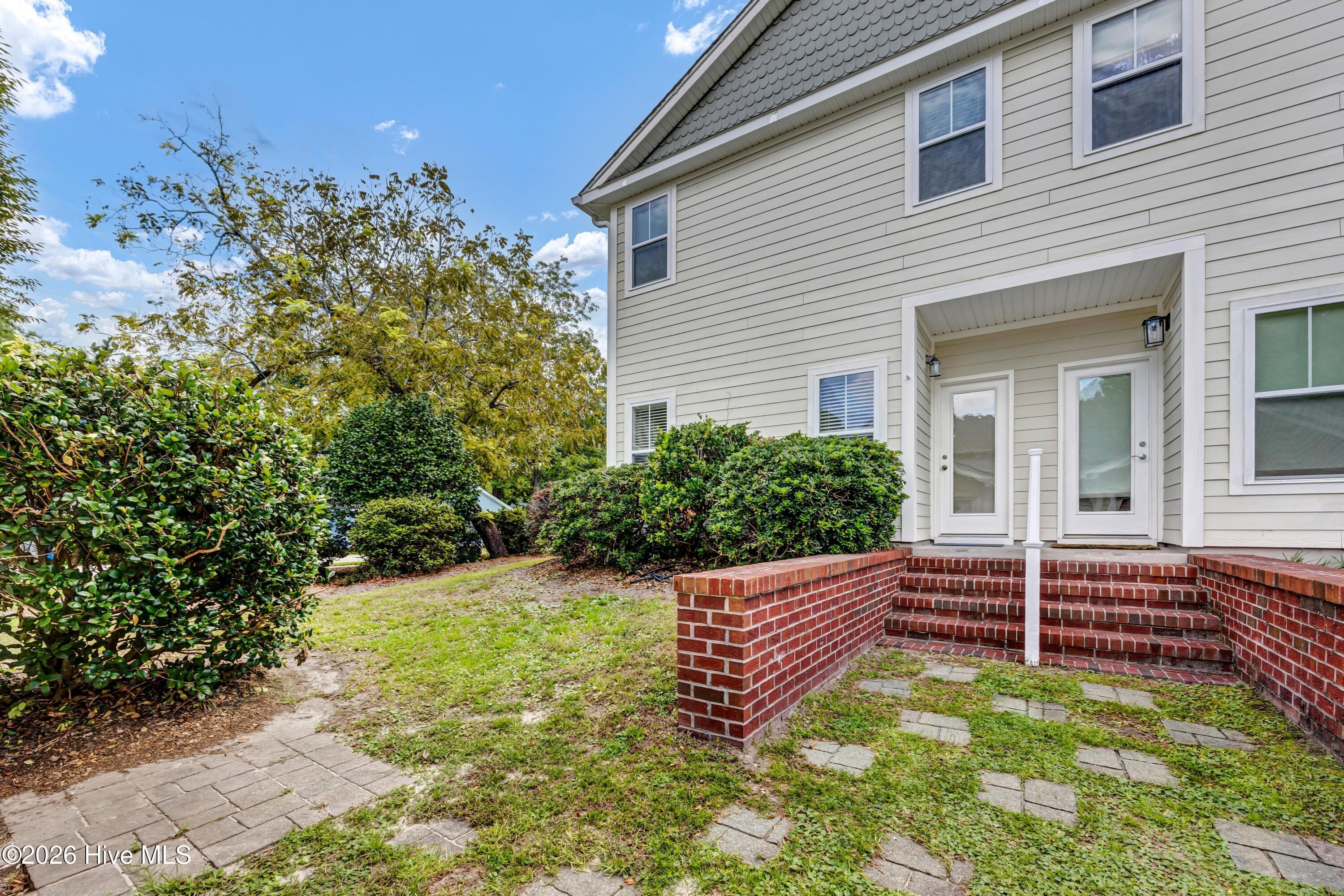 Condominium at 131 Myrtle Avenue, Wilmington, NC 28403, photo 21 of 24