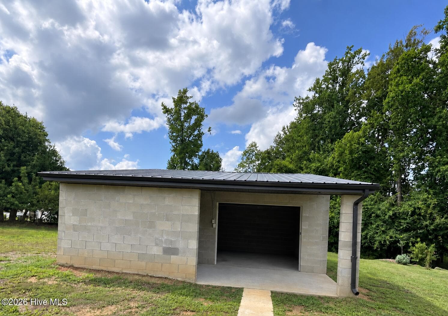 Single Family Residence at 3210 Grapevine Court W, Wilson, NC 27893, photo 16 of 16