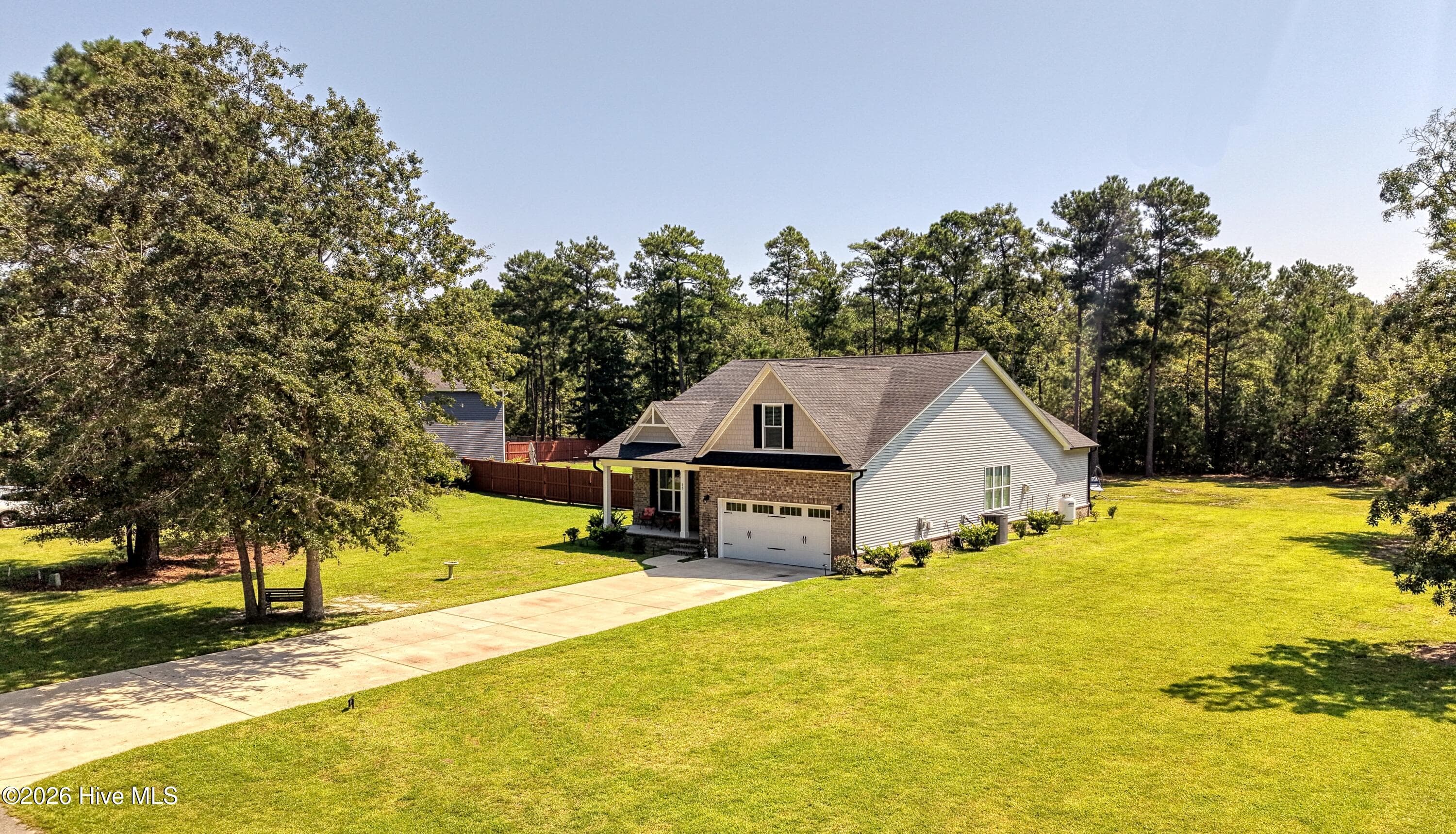 Single Family Residence at 25 S Beatrice Drive, Rocky Point, NC 28457, photo 2 of 39