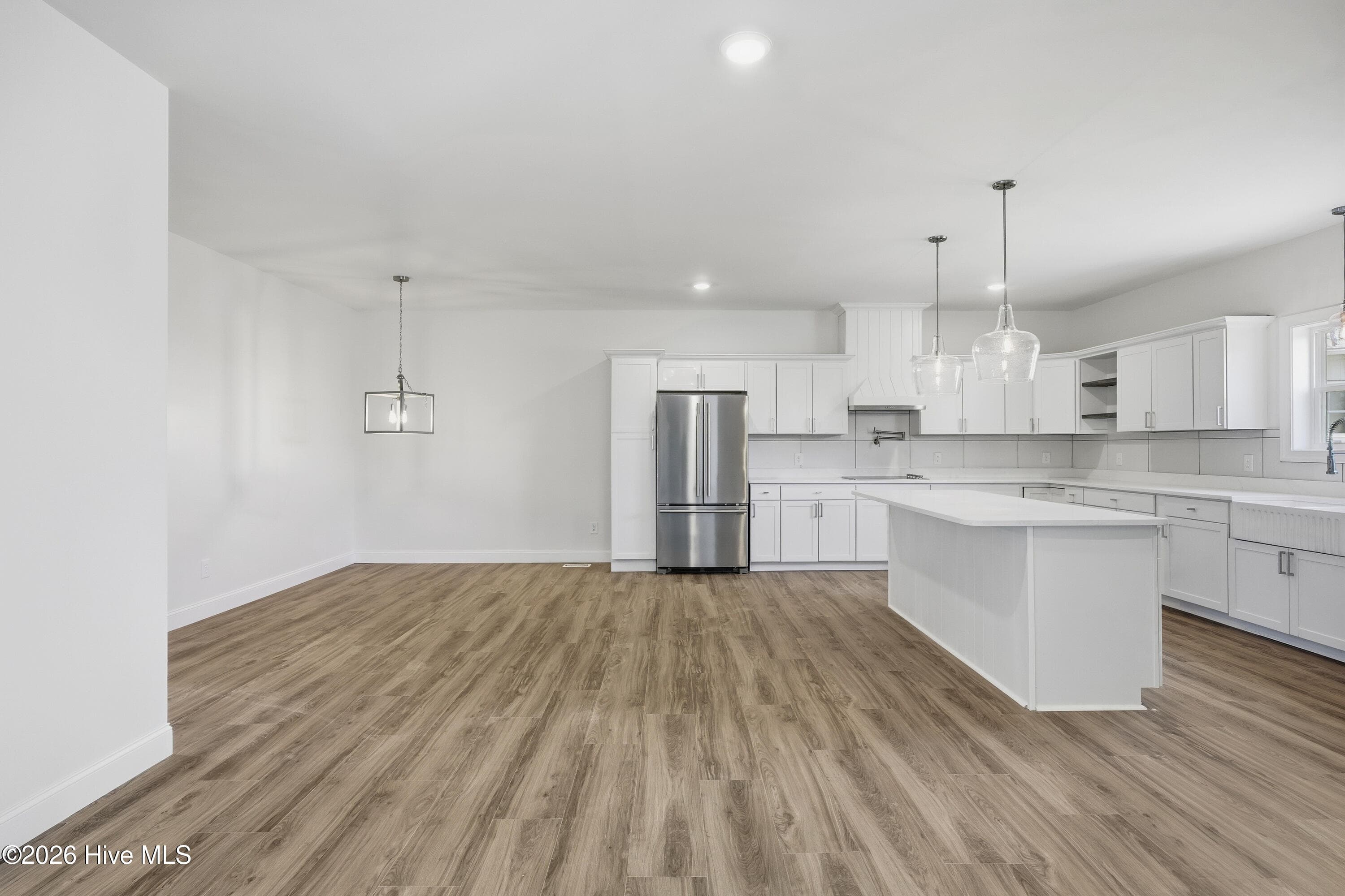 Single Family Residence at 106 Elizabeth Way Court, Swansboro, NC 28584, photo 21 of 63