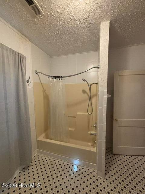 Single Family Residence at 411 Raleigh Road Parkway N, Wilson, NC 27893, photo 15 of 17