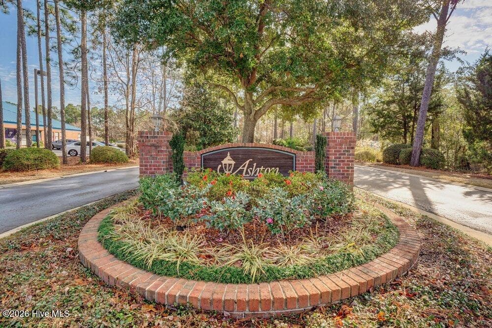 Townhouse at 233 Racine Drive Unit 63, Wilmington, NC 28403, photo 28 of 33