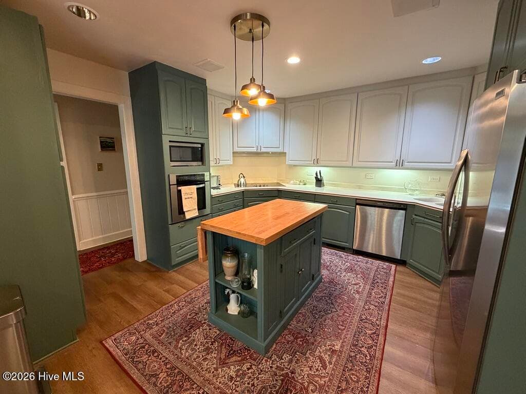 Single Family Residence at 2003 Hermitage Road NW, Wilson, NC 27896, photo 7 of 21