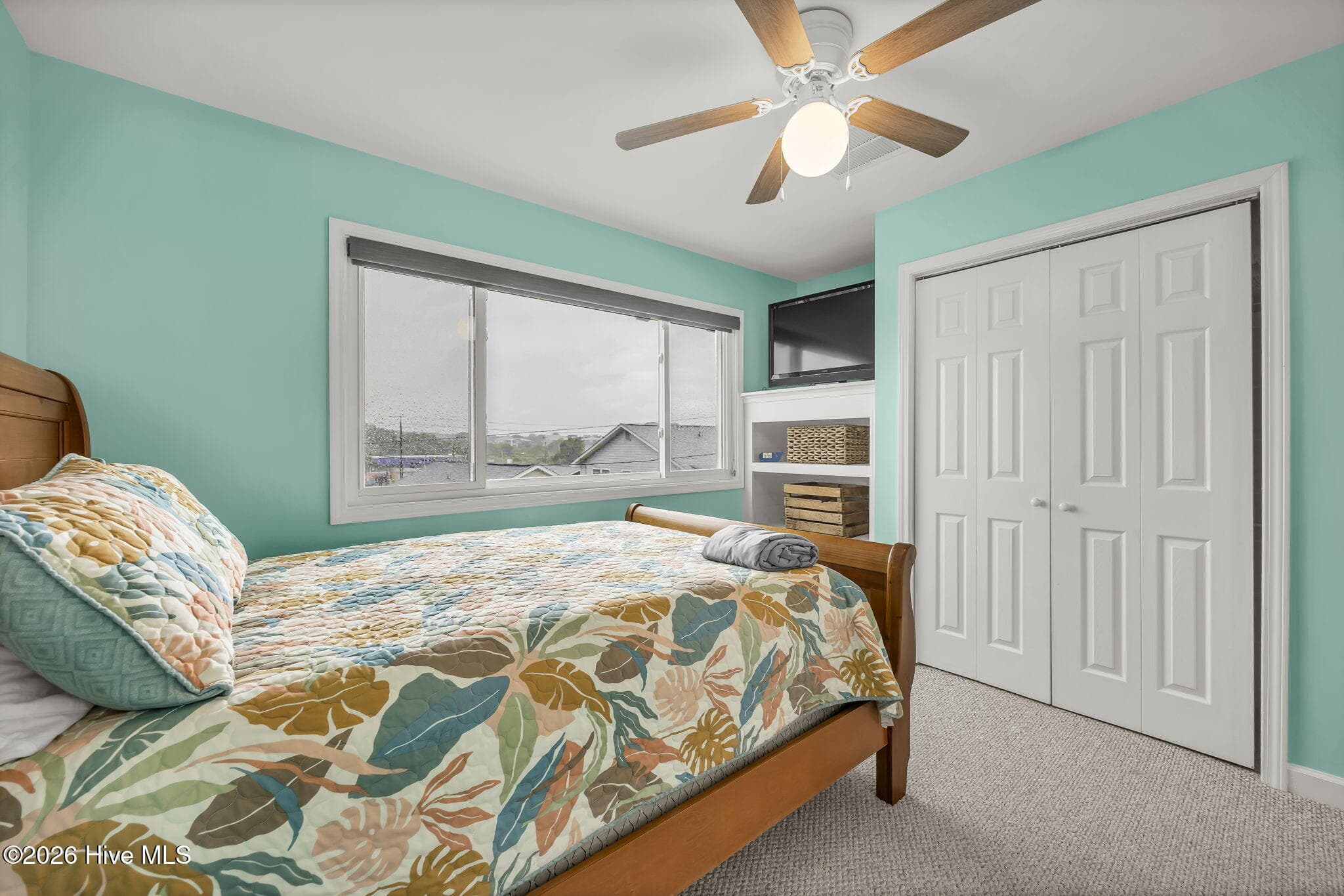 Townhouse at 811 Carolina Beach Avenue S, Carolina Beach, NC 28428, photo 3 of 6