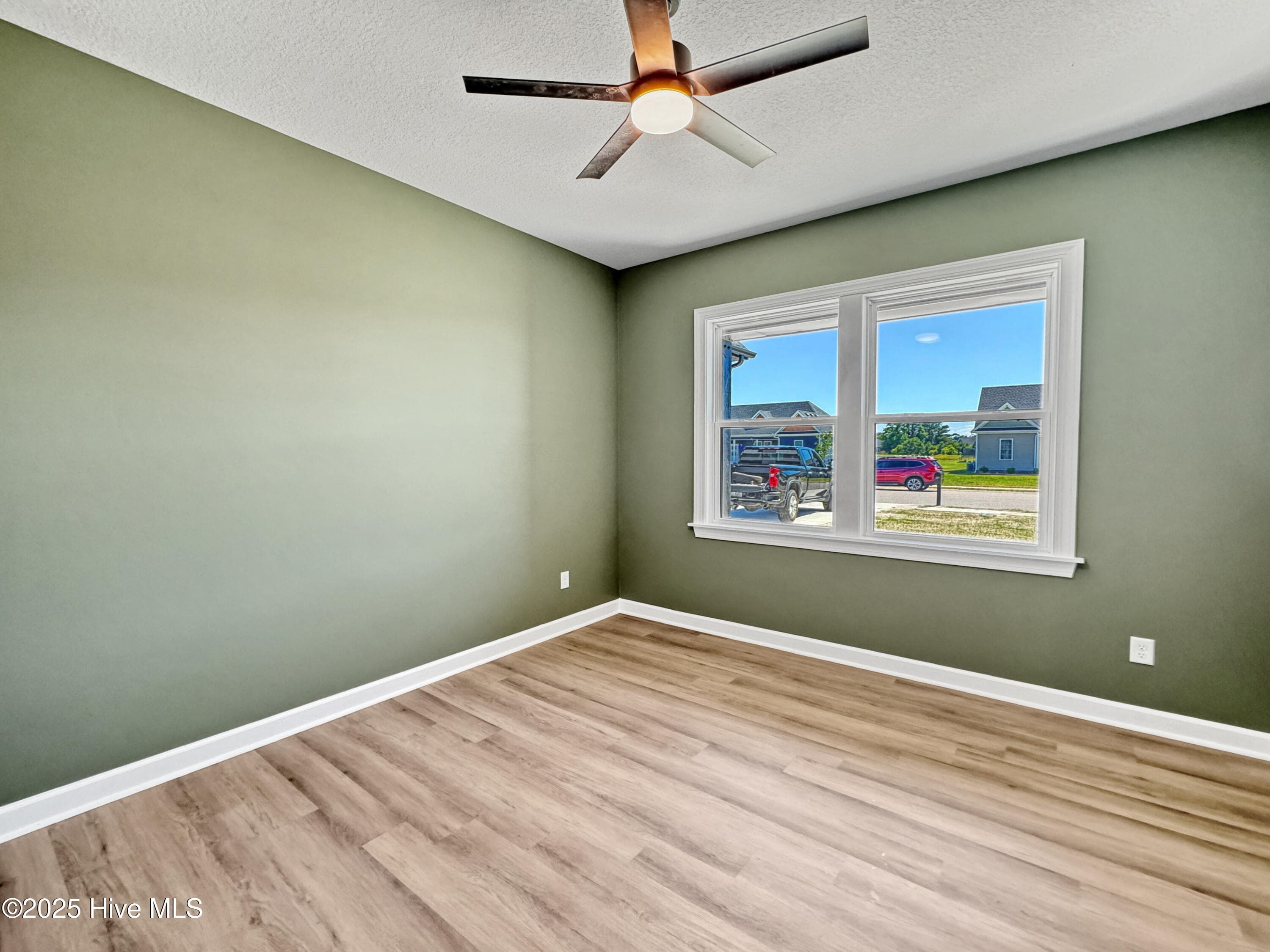 Single Family Residence at 2111 Staysail Drive, Elizabeth City, NC 27909, photo 17 of 31