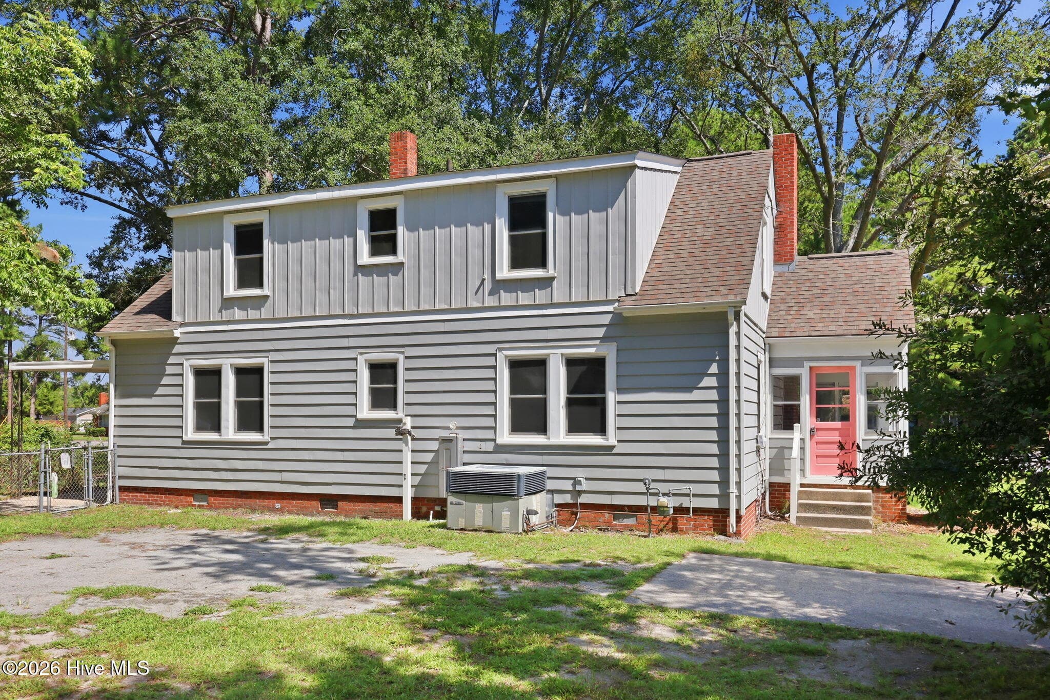 Single Family Residence at 301 W 15th Street, Washington, NC 27889, photo 30 of 31