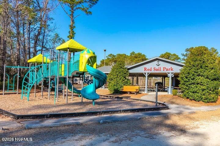 Residential Lot at 906 80 Gulf Stream Road, New Bern, NC 28560, photo 4 of 12