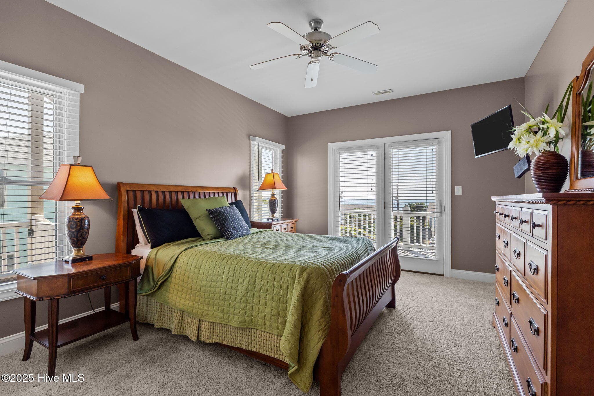 Single Family Residence at 1608 Ocean Drive, Emerald Isle, NC 28594, photo 44 of 101