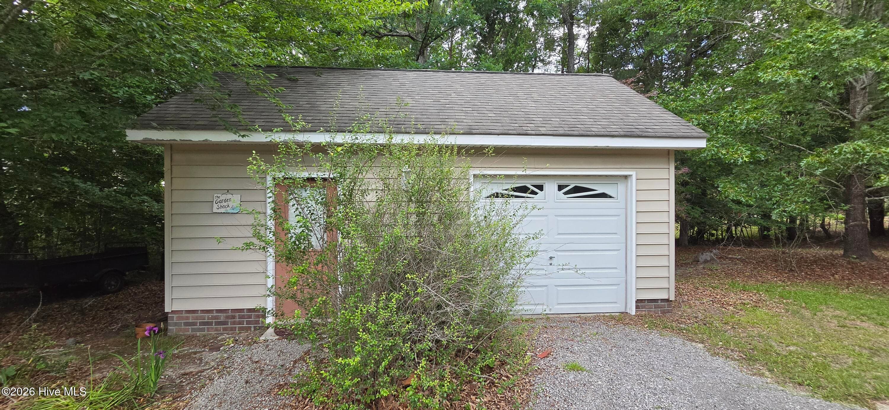 Single Family Residence at 147 Johnson Drive, Hertford, NC 27944, photo 2 of 2
