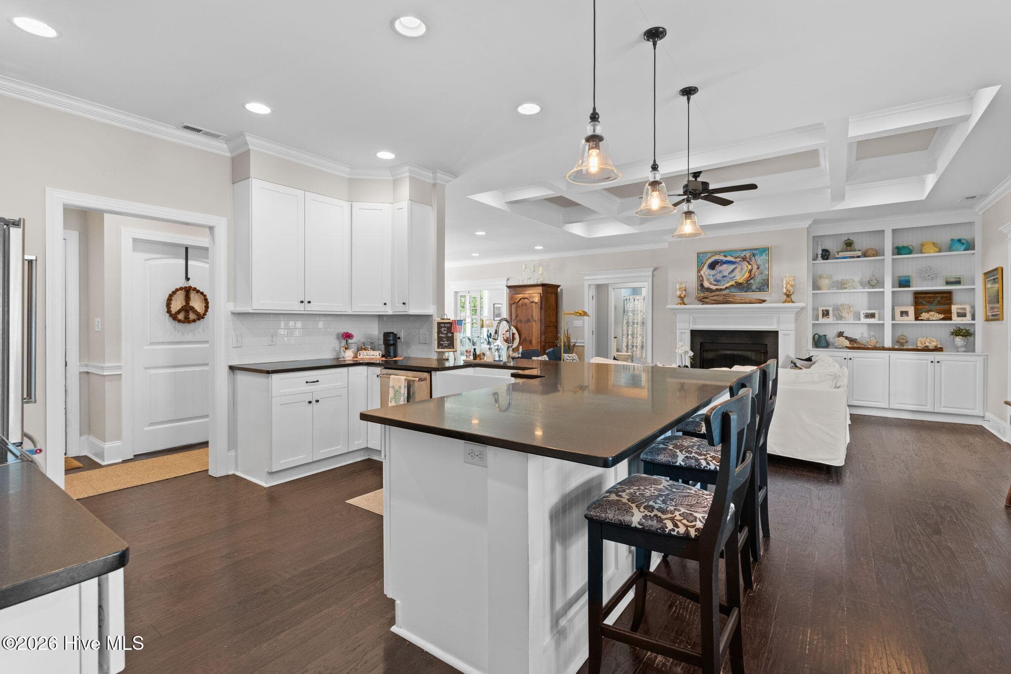 Single Family Residence at 927 Green Pointe Drive, Sunset Beach, NC 28468, photo 21 of 99