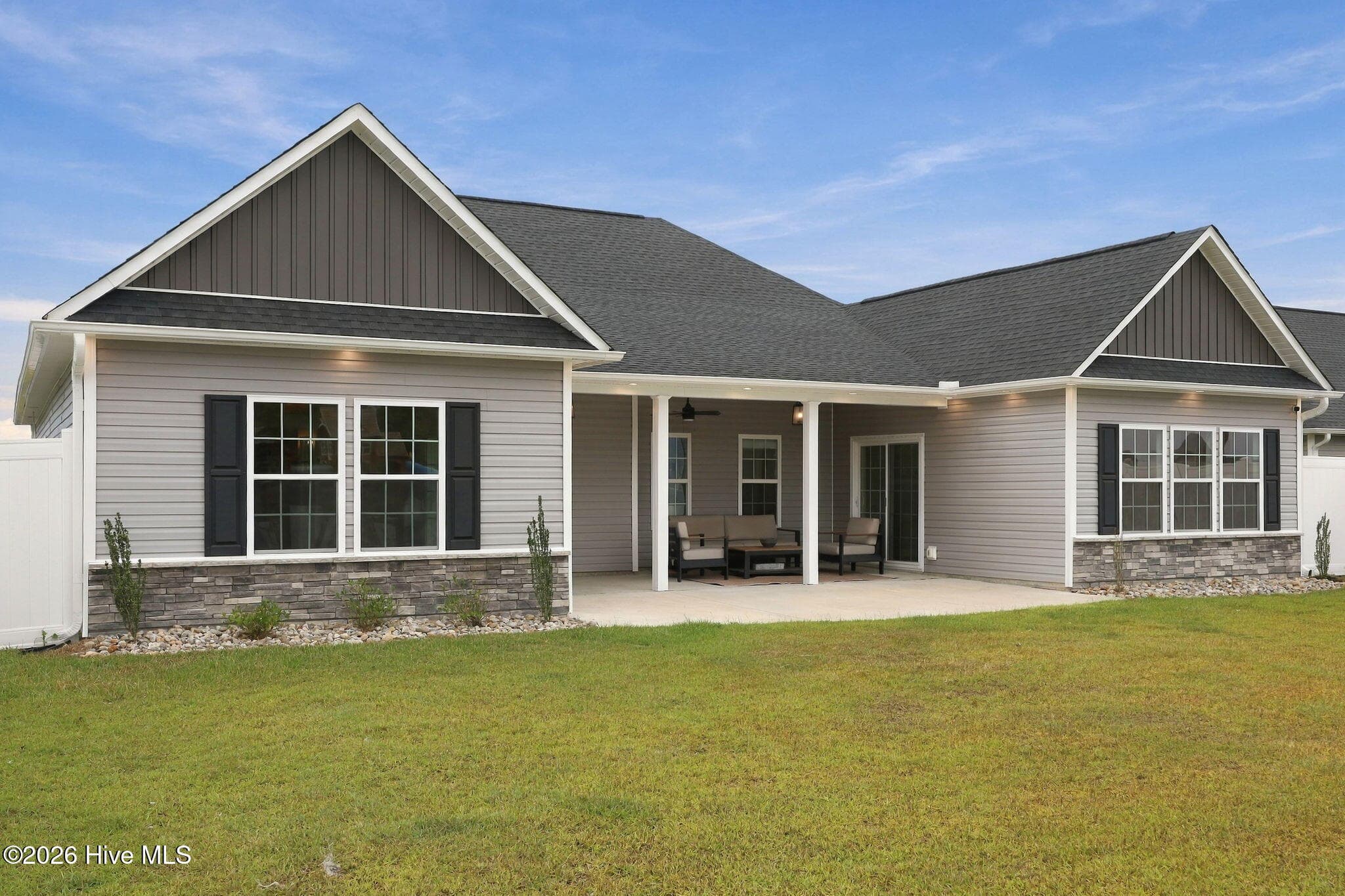 Single Family Residence at 314 Wood House Drive, Jacksonville, NC 28546, photo 3 of 48