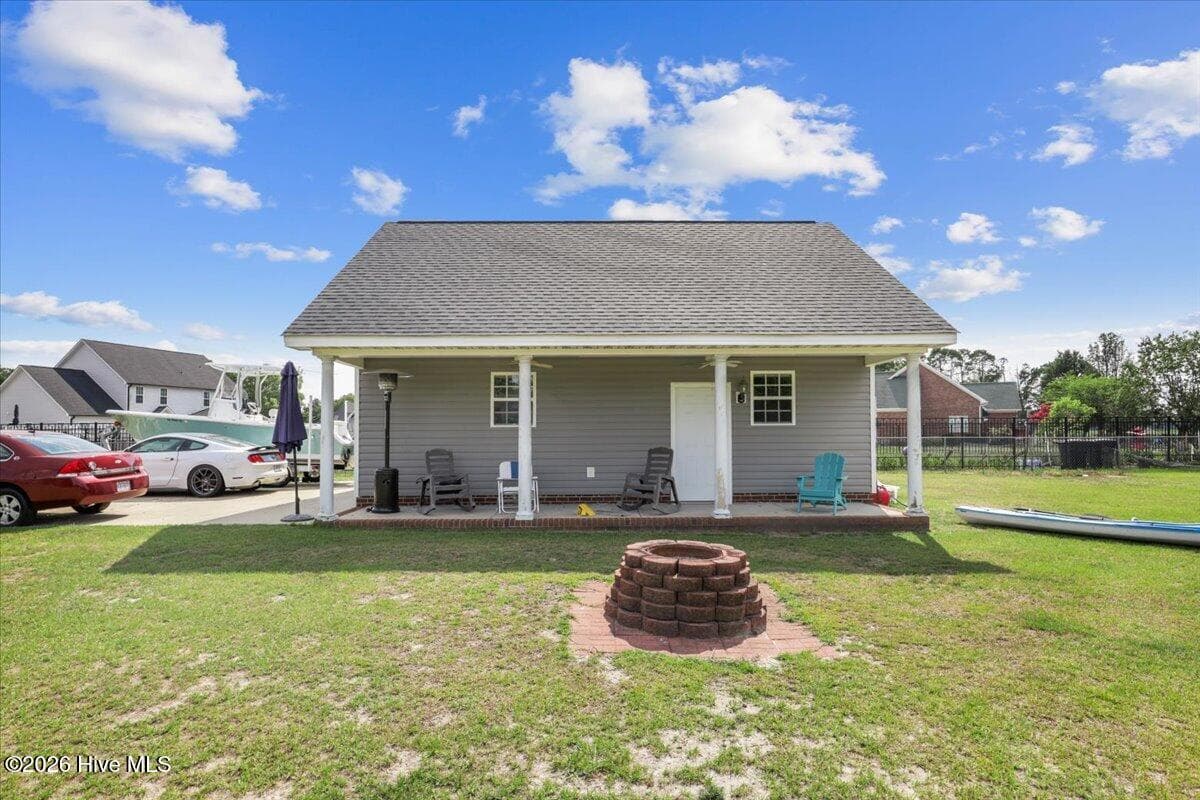 Extra porch - 105 Pointe Drive, La Grange, NC 28551