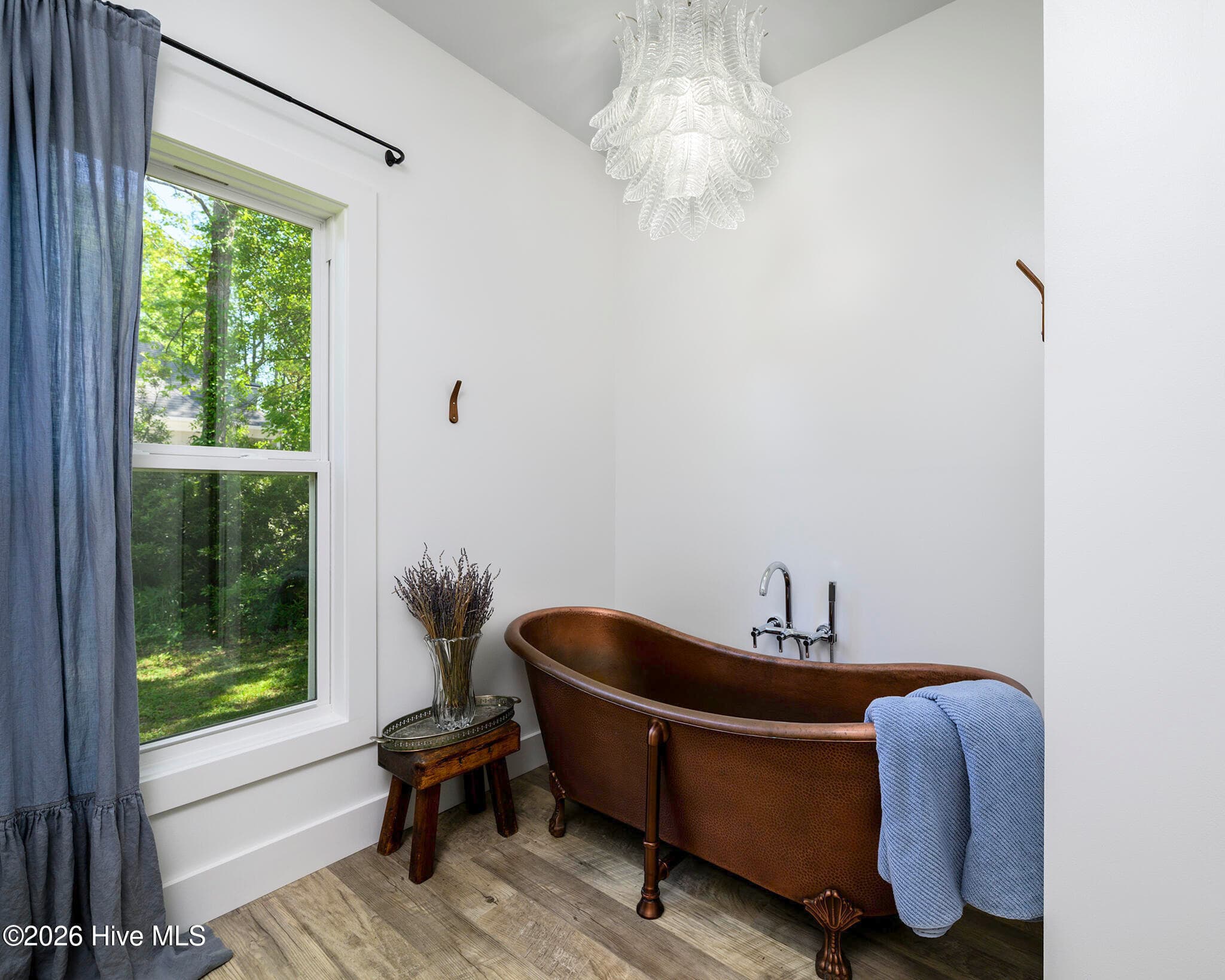 Raw Copper Clawfoot Tub - 228 Drake Landing, New Bern, NC 28560