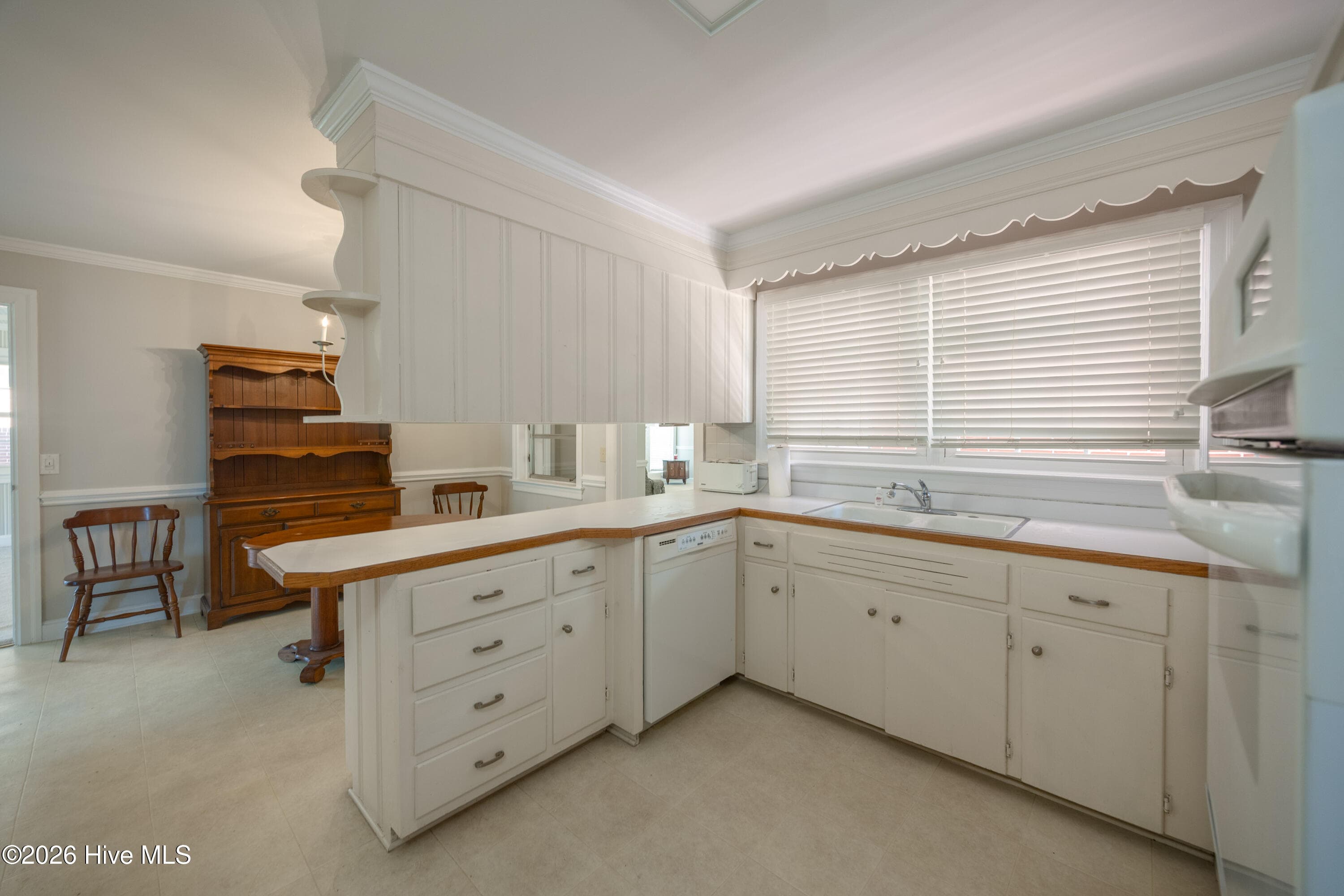 Single Family Residence at 502 N Main Street, Salemburg, NC 28385, photo 7 of 37