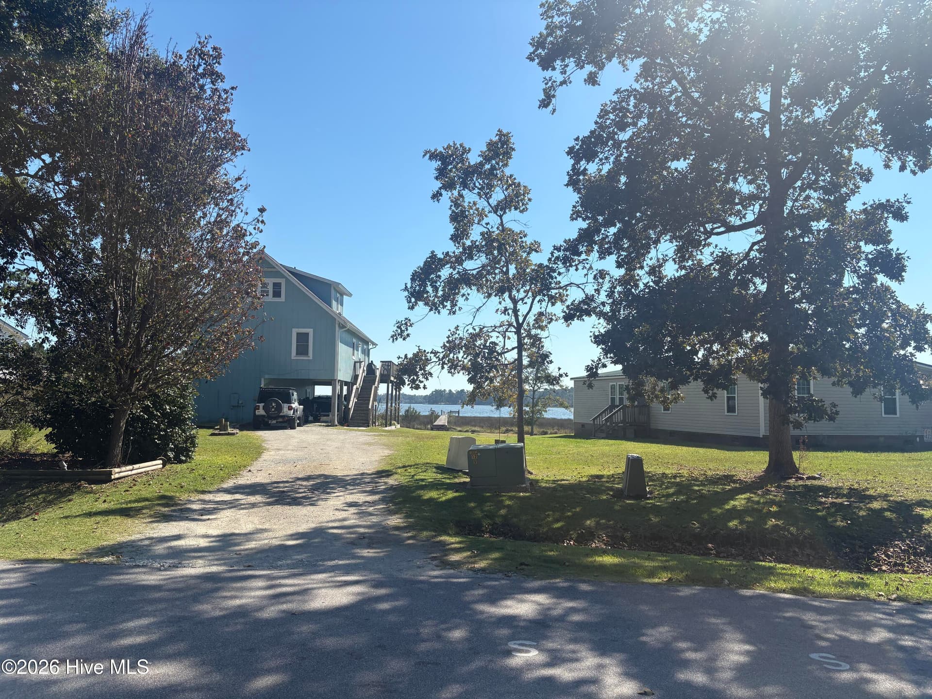 Manufactured Home at 230 Youpon Drive, Hubert, NC 28539, photo 4 of 19