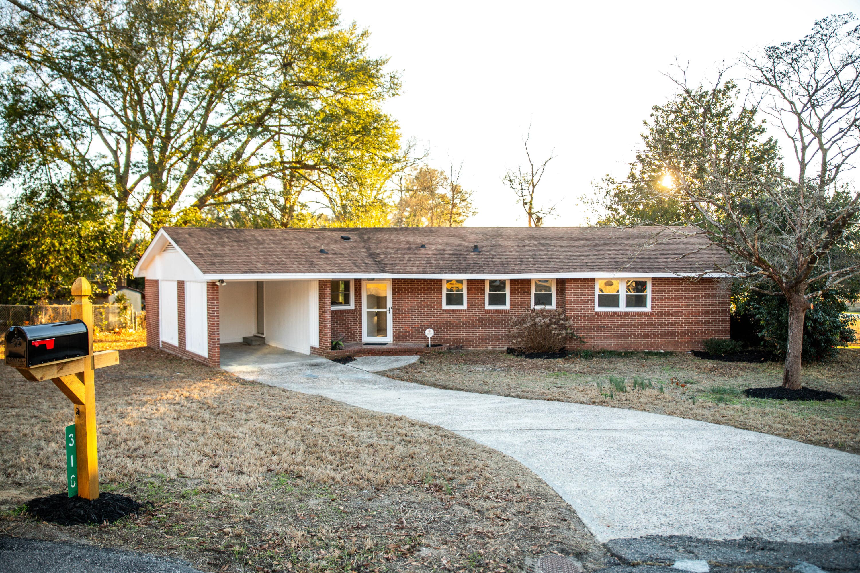 Single Family Residence at 310 Heil Drive, North Augusta, SC 29841, photo 2 of 25