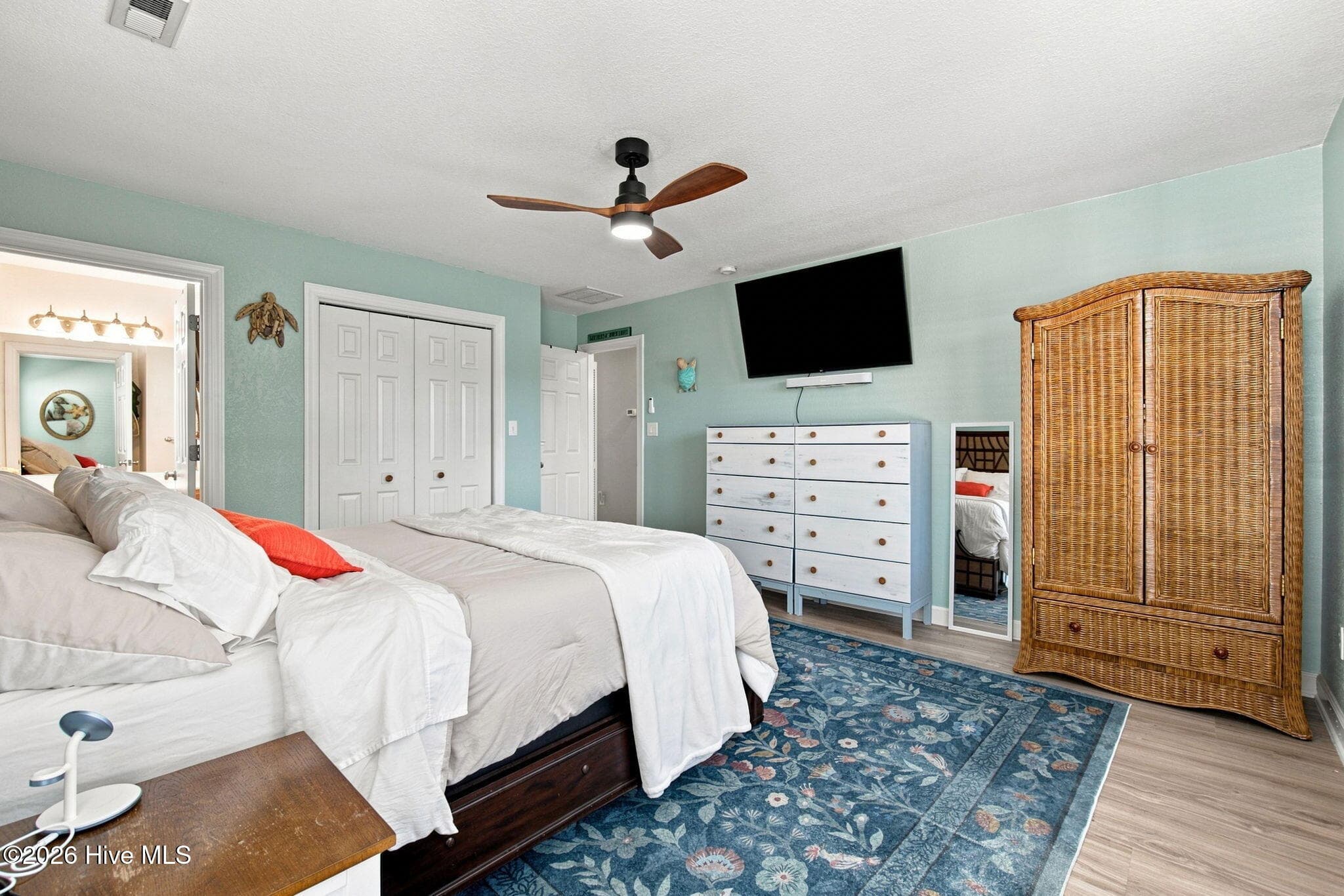 Single Family Residence at 204 Pine Grove Trail, Kill Devil Hills, NC 27948, photo 20 of 54