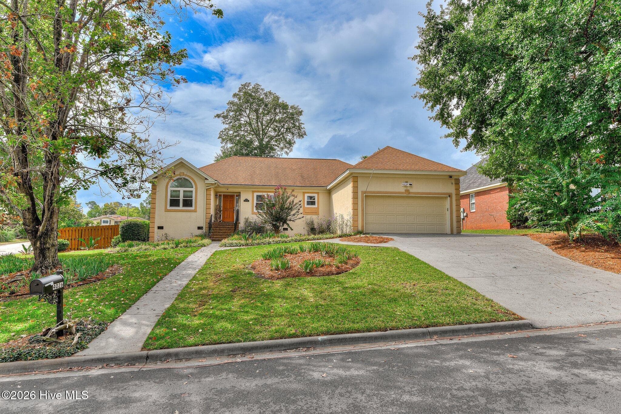 Single Family Residence at 4026 Dowling Drive, Martinez, GA 30907, photo 5 of 45