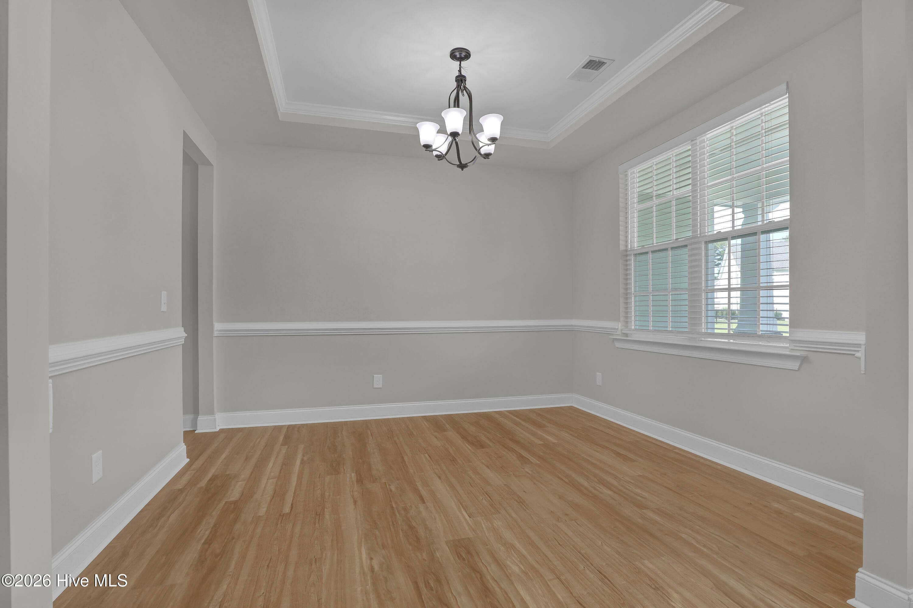 Single Family Residence at 506 W Red Head Circle, Sneads Ferry, NC 28460, photo 5 of 63