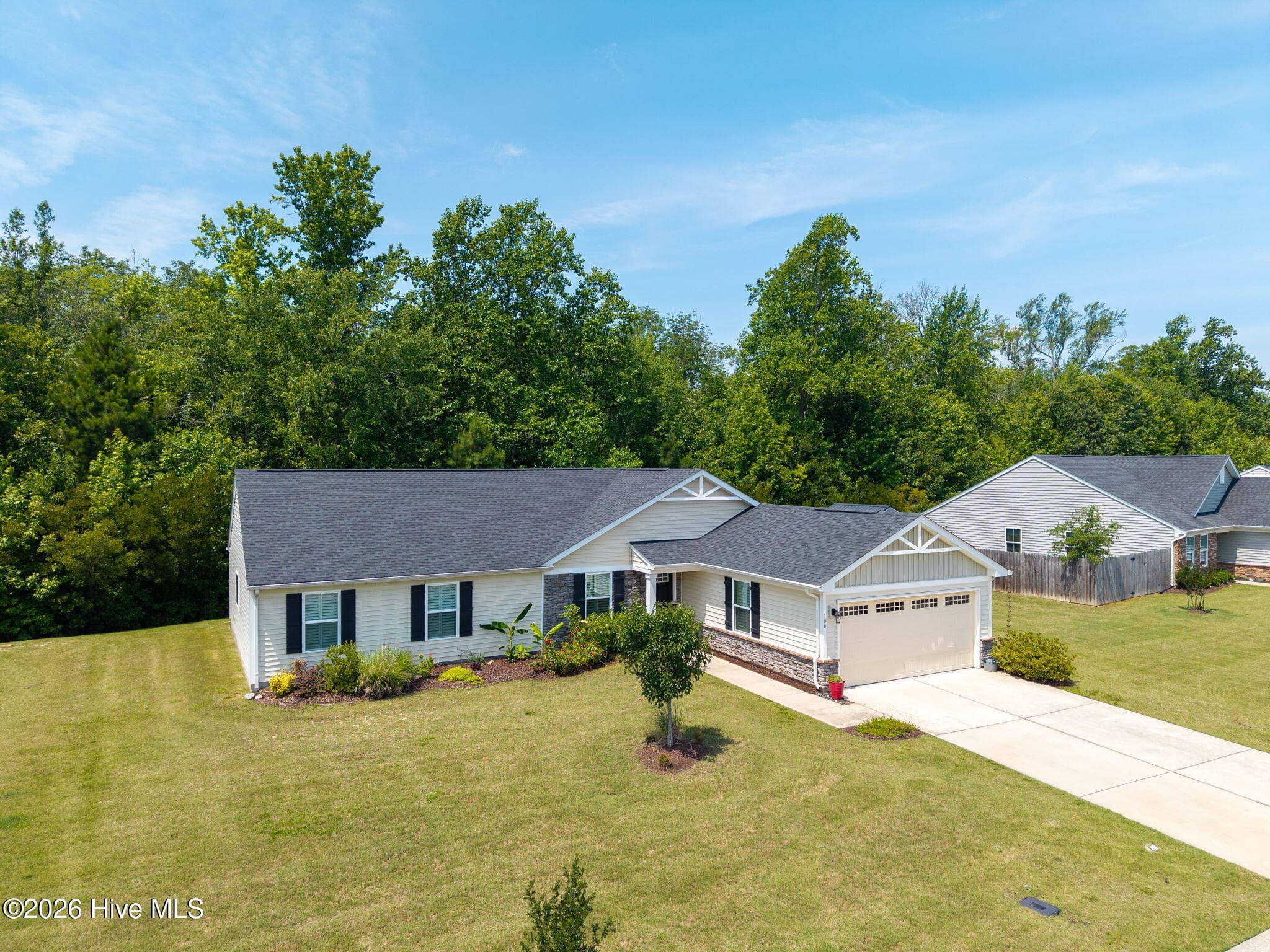 Single Family Residence at 106 Hidden View Loop, Moyock, NC 27958, photo 2 of 33