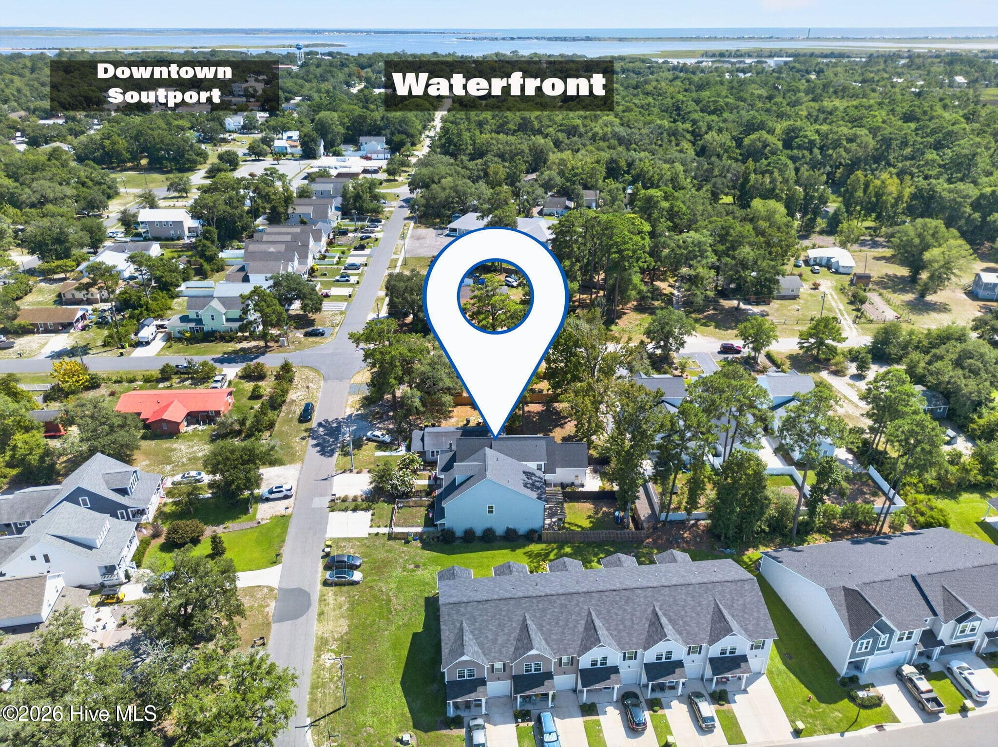 Single Family Residence at 1107 N Caswell Avenue, Southport, NC 28461, photo 4 of 72