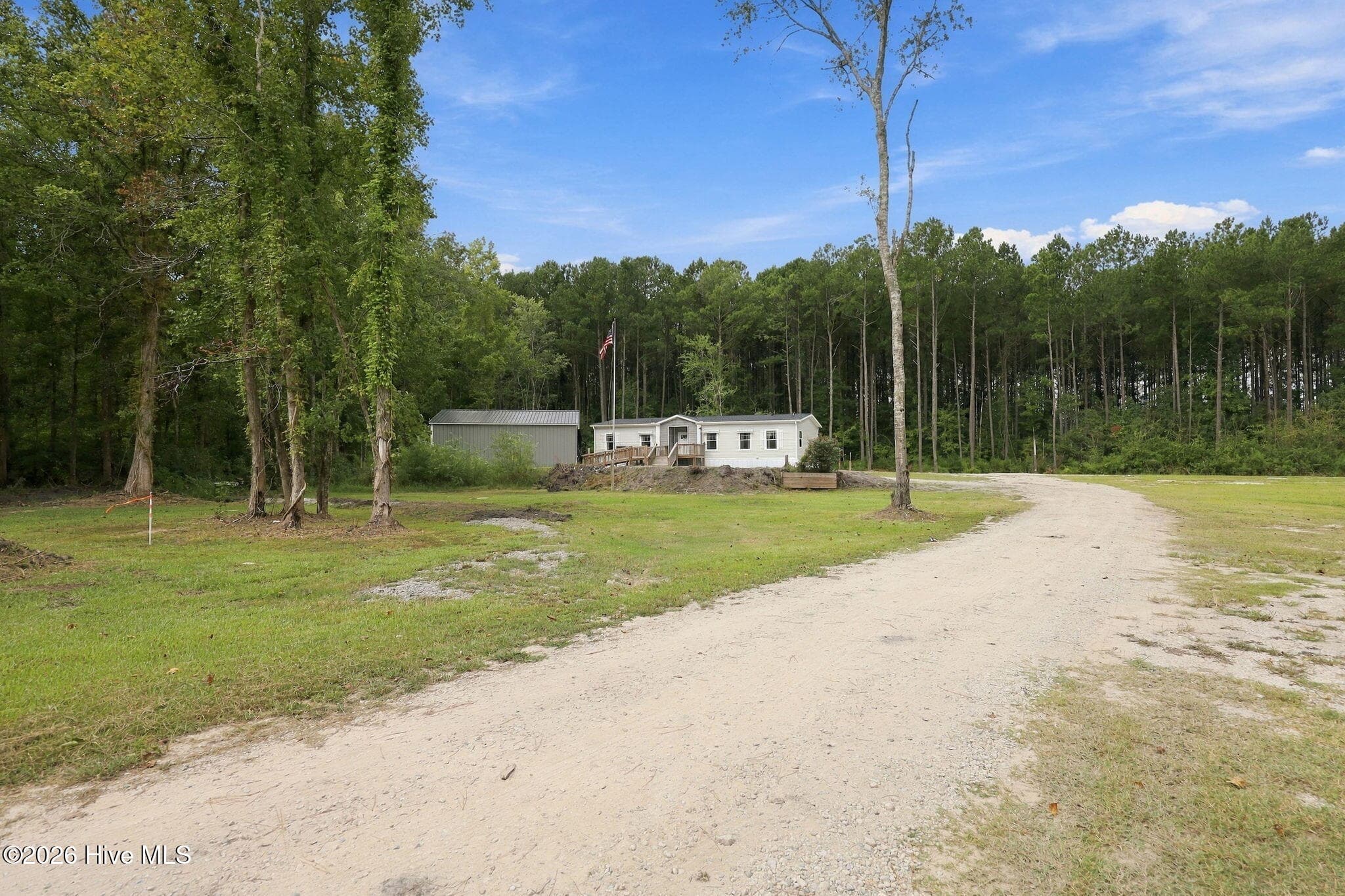 Manufactured Home at 11566 Hwy 17, Maysville, NC 28555, photo 40 of 56