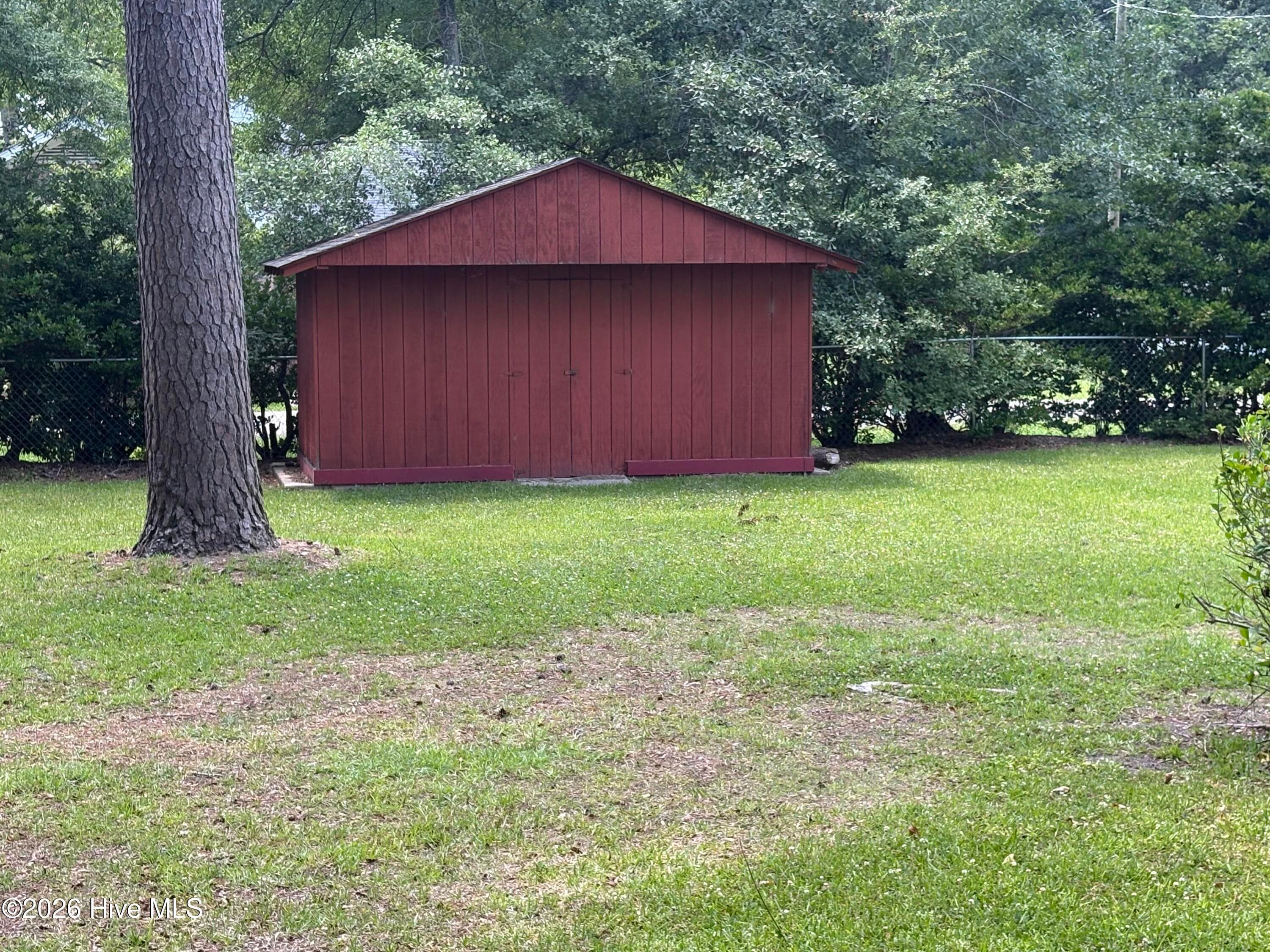 12 x 15 building - 125 Tucker Street, Whiteville, NC 28472