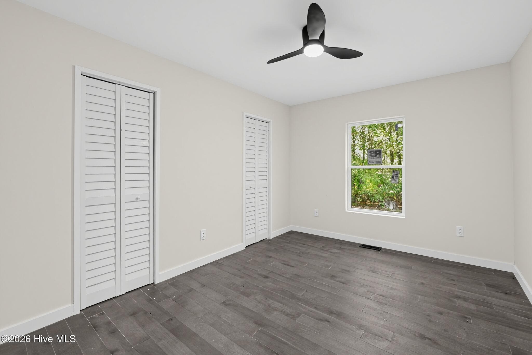 Single Family Residence at 106 Pleasant View Lane, Seven Lakes, NC 27376, photo 12 of 33