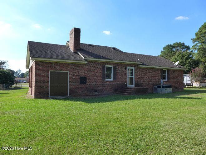 Single Family Residence at 103 William Court, Goldsboro, NC 27530, photo 2 of 16