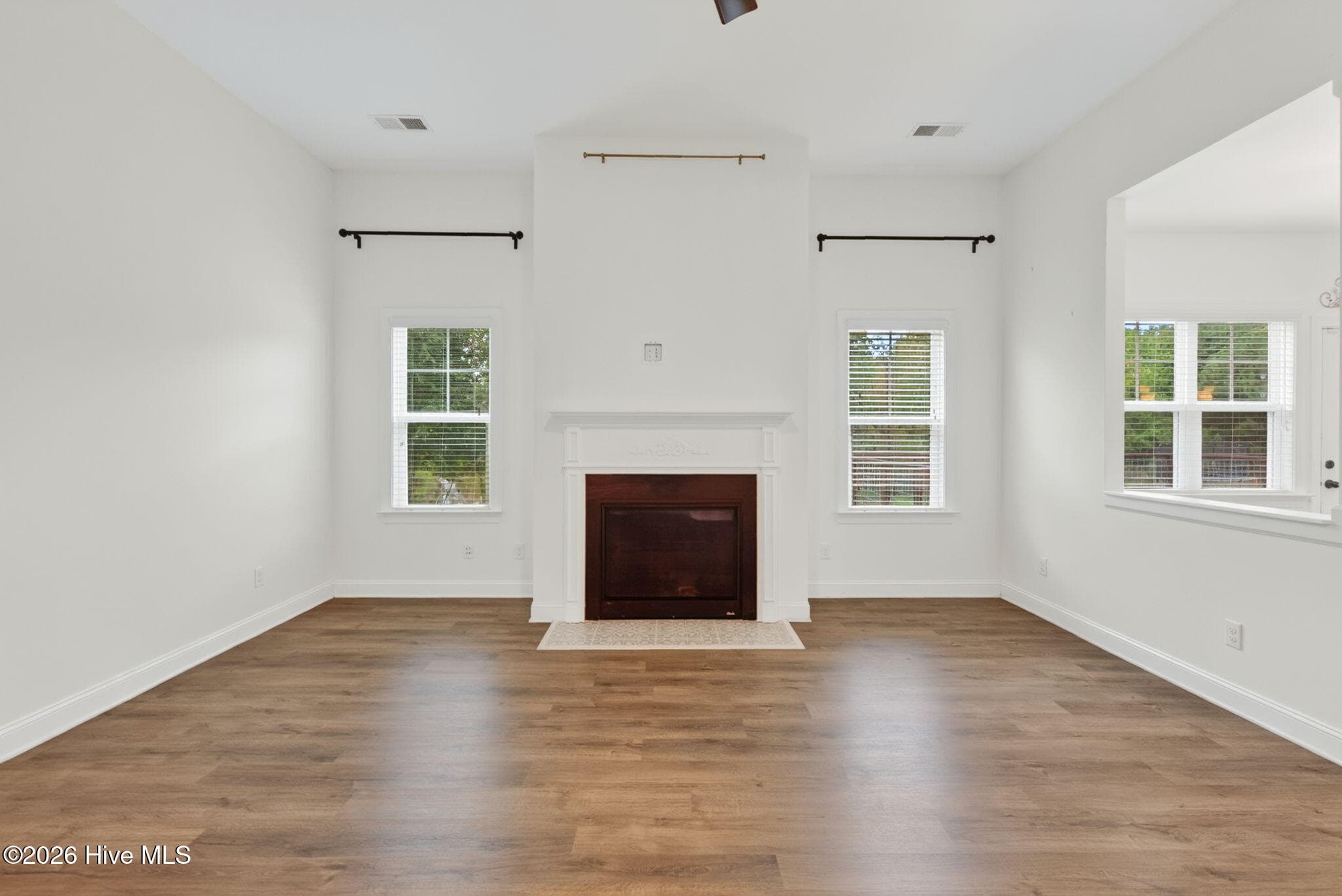 Single Family Residence at 525 Daylily Court, Carthage, NC 28327, photo 10 of 49