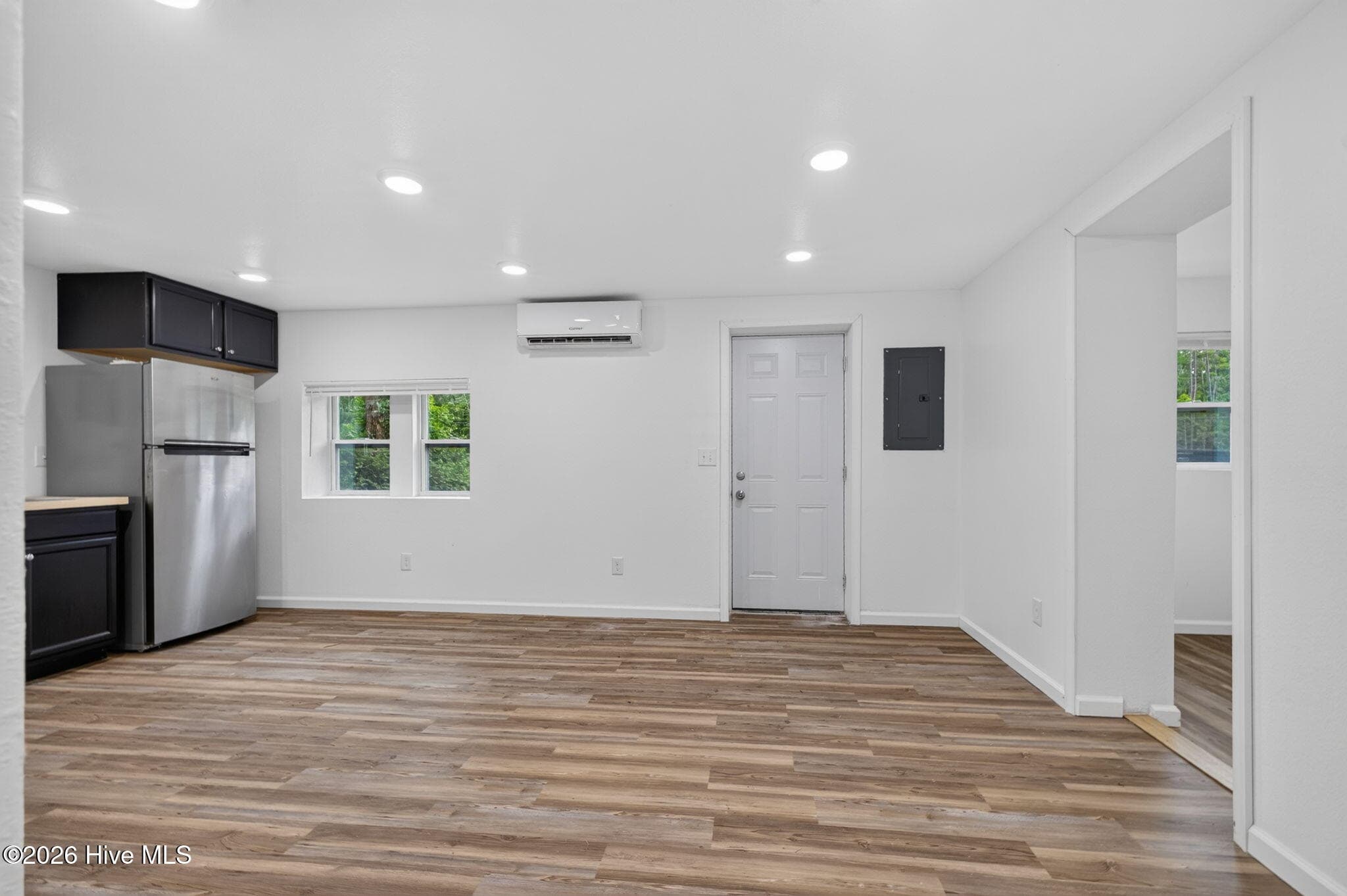 Single Family Residence at 653 Poyners Road, Moyock, NC 27958, photo 5 of 16