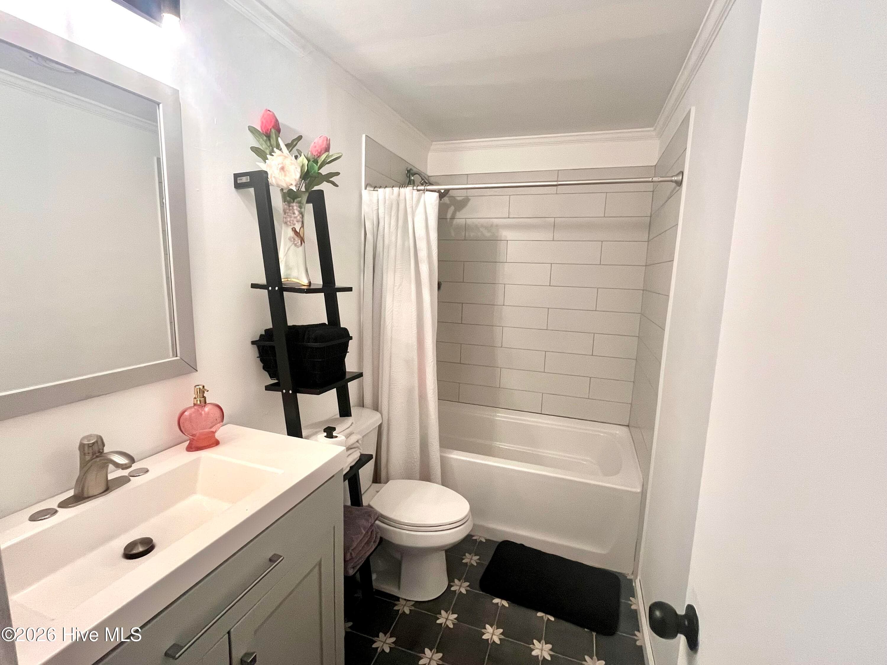 Single Family Residence at 1409 Wooster Street, Wilmington, NC 28401, photo 19 of 49